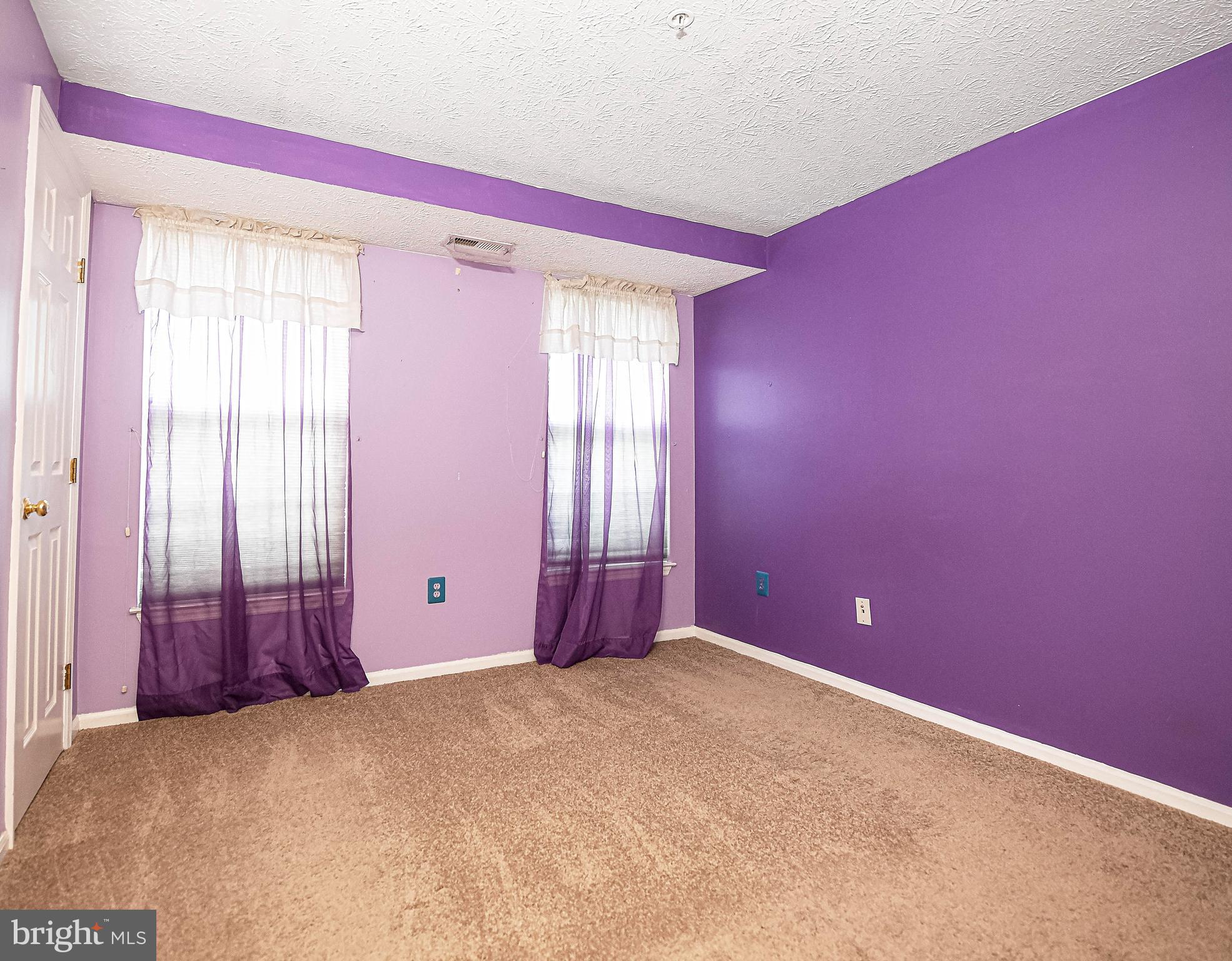 WOODBRIDGE CENTER - Residential