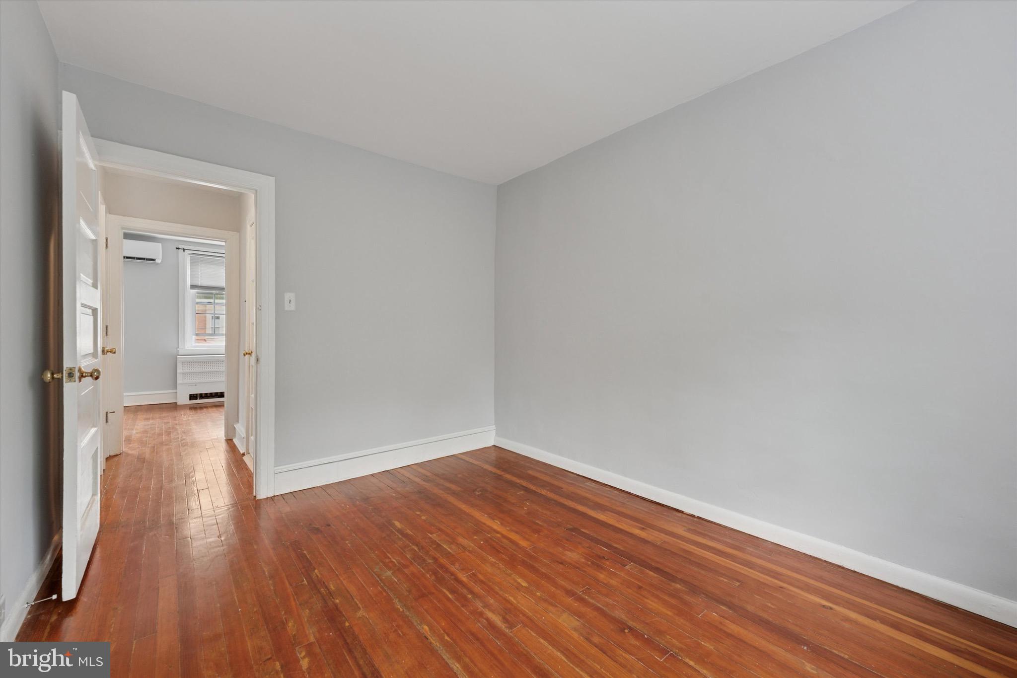 CHESTNUT HILL - Residential Lease