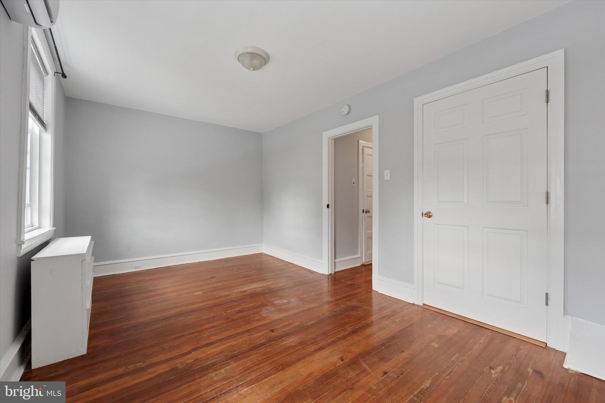 CHESTNUT HILL - Residential Lease