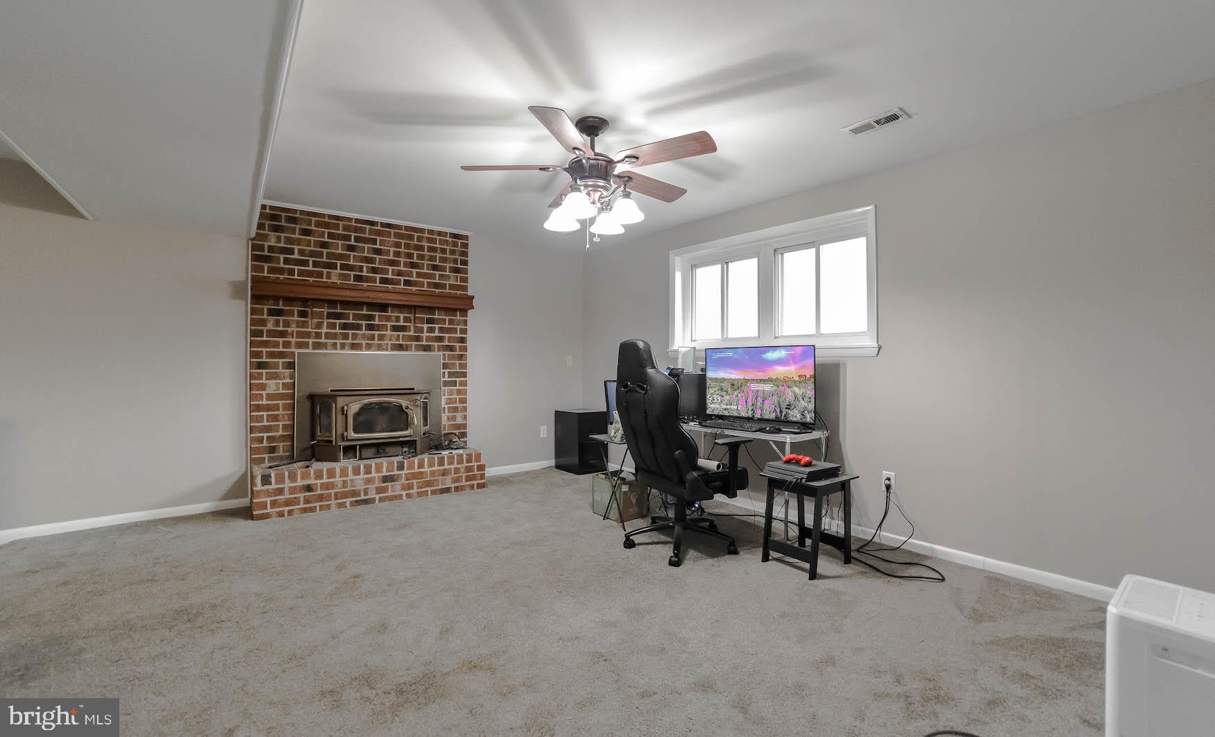 GILLENS GROVE - Residential