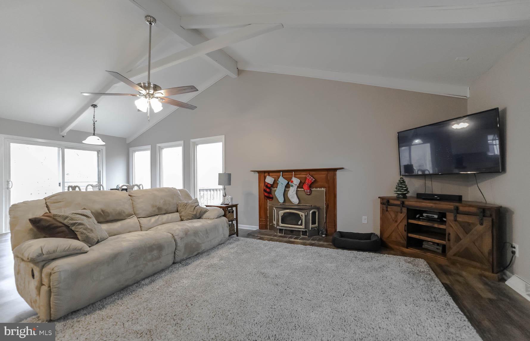 GILLENS GROVE - Residential