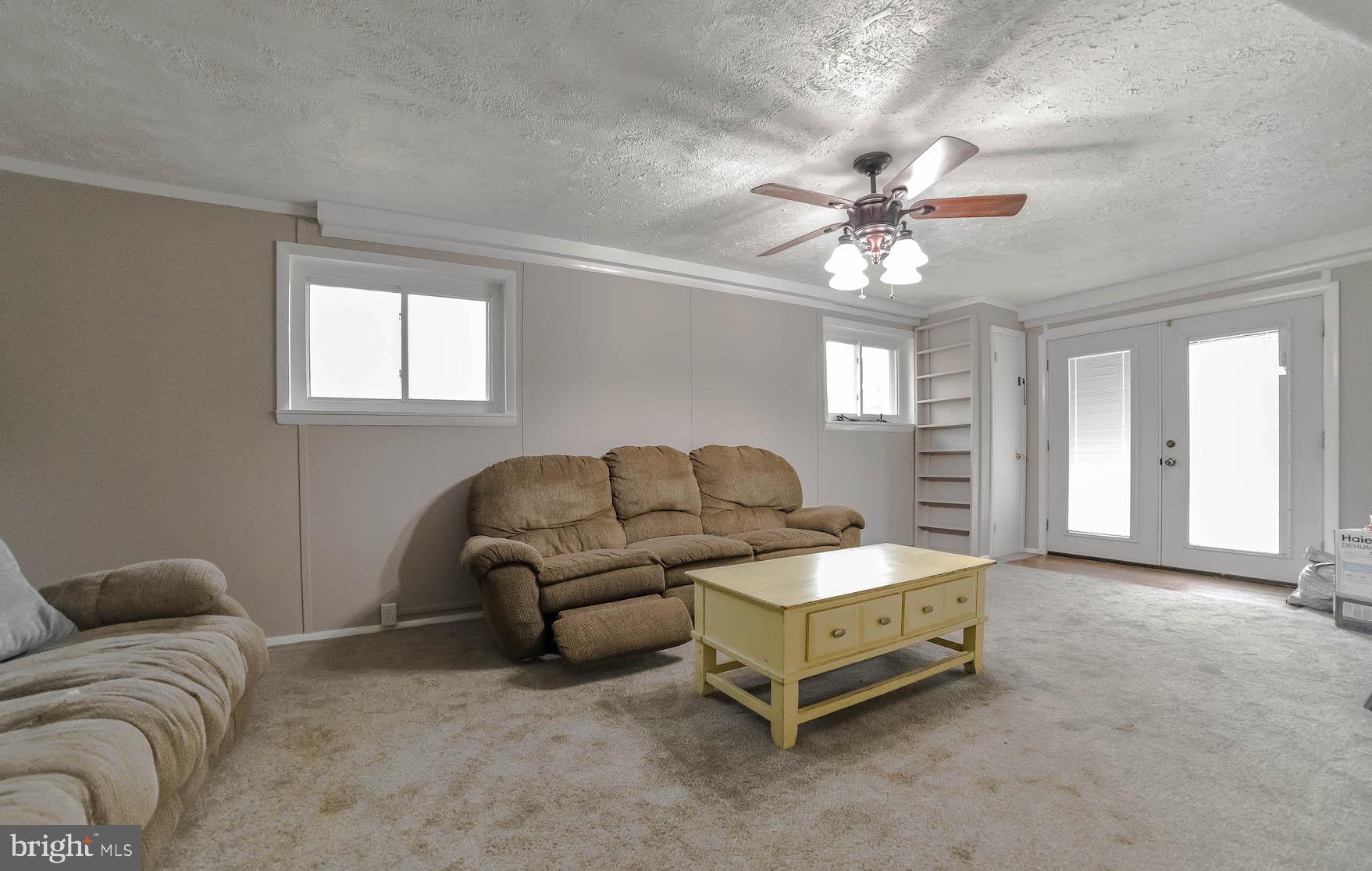 GILLENS GROVE - Residential