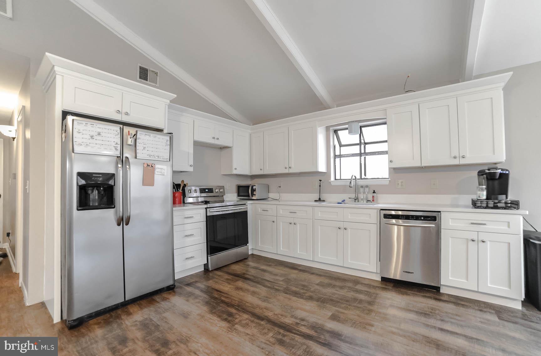 GILLENS GROVE - Residential