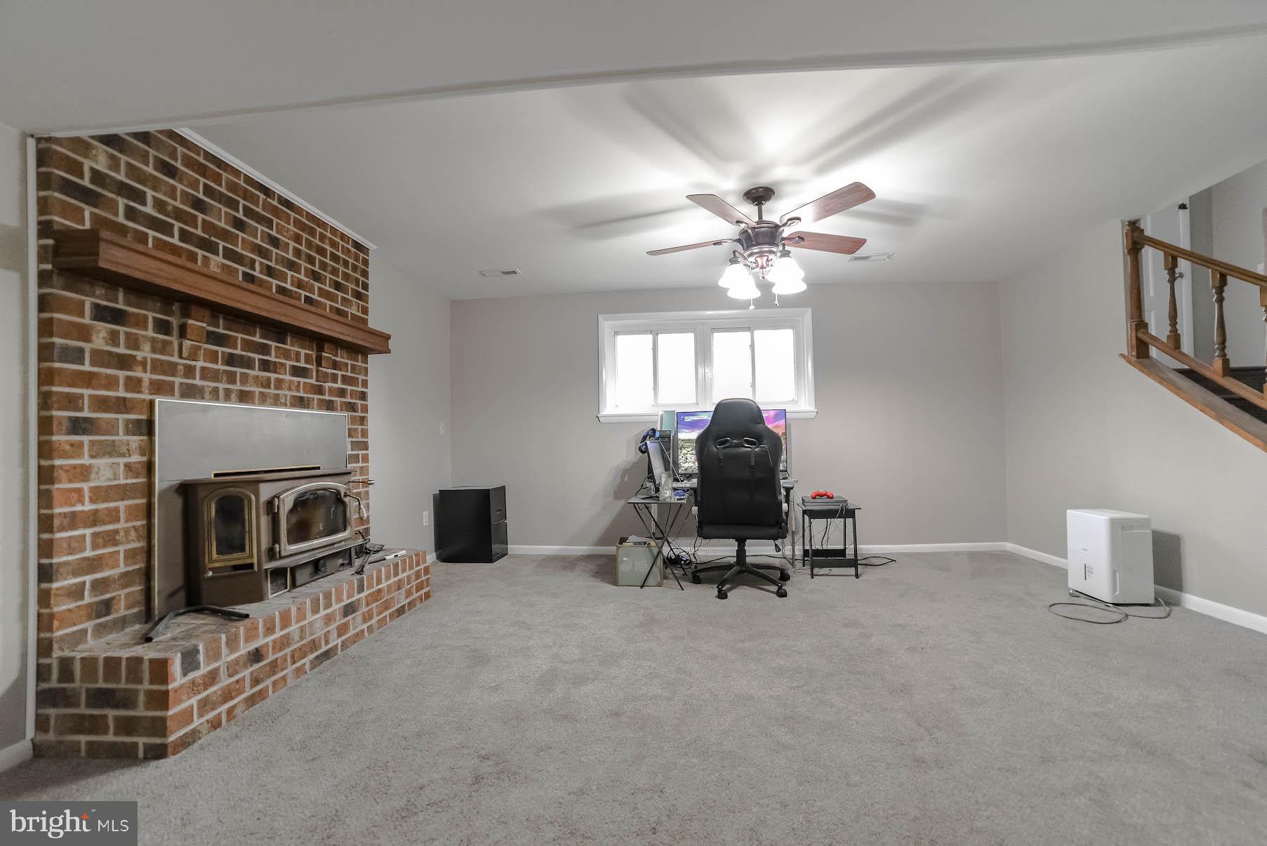 GILLENS GROVE - Residential