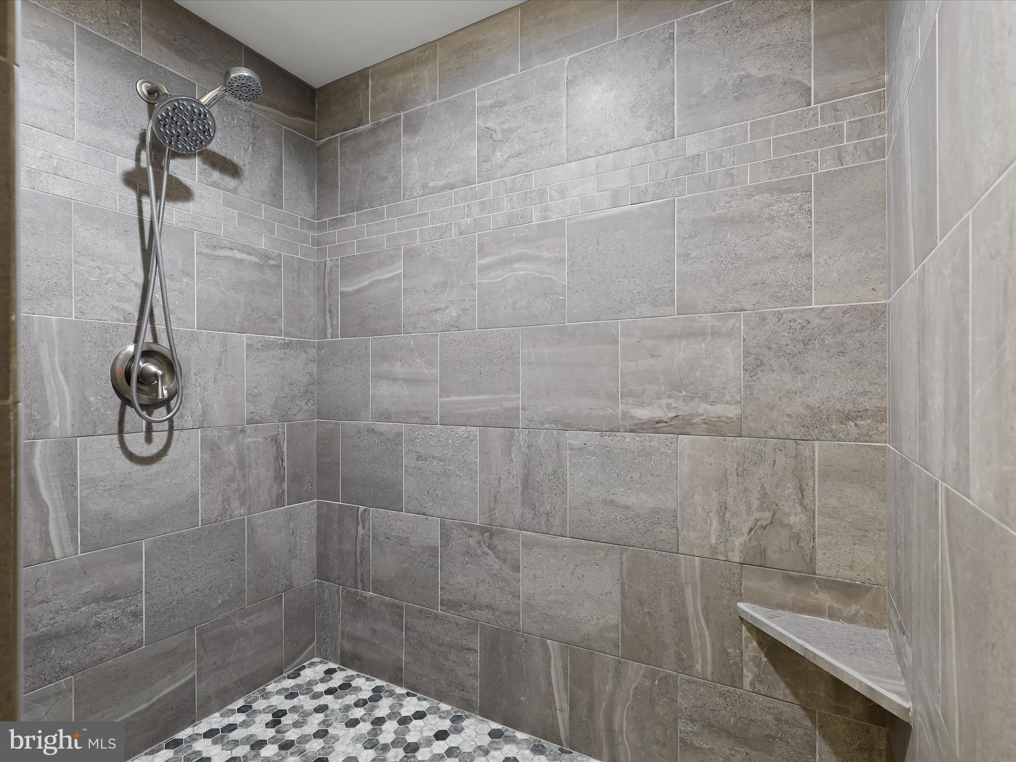 BEAVERBROOK - Residential