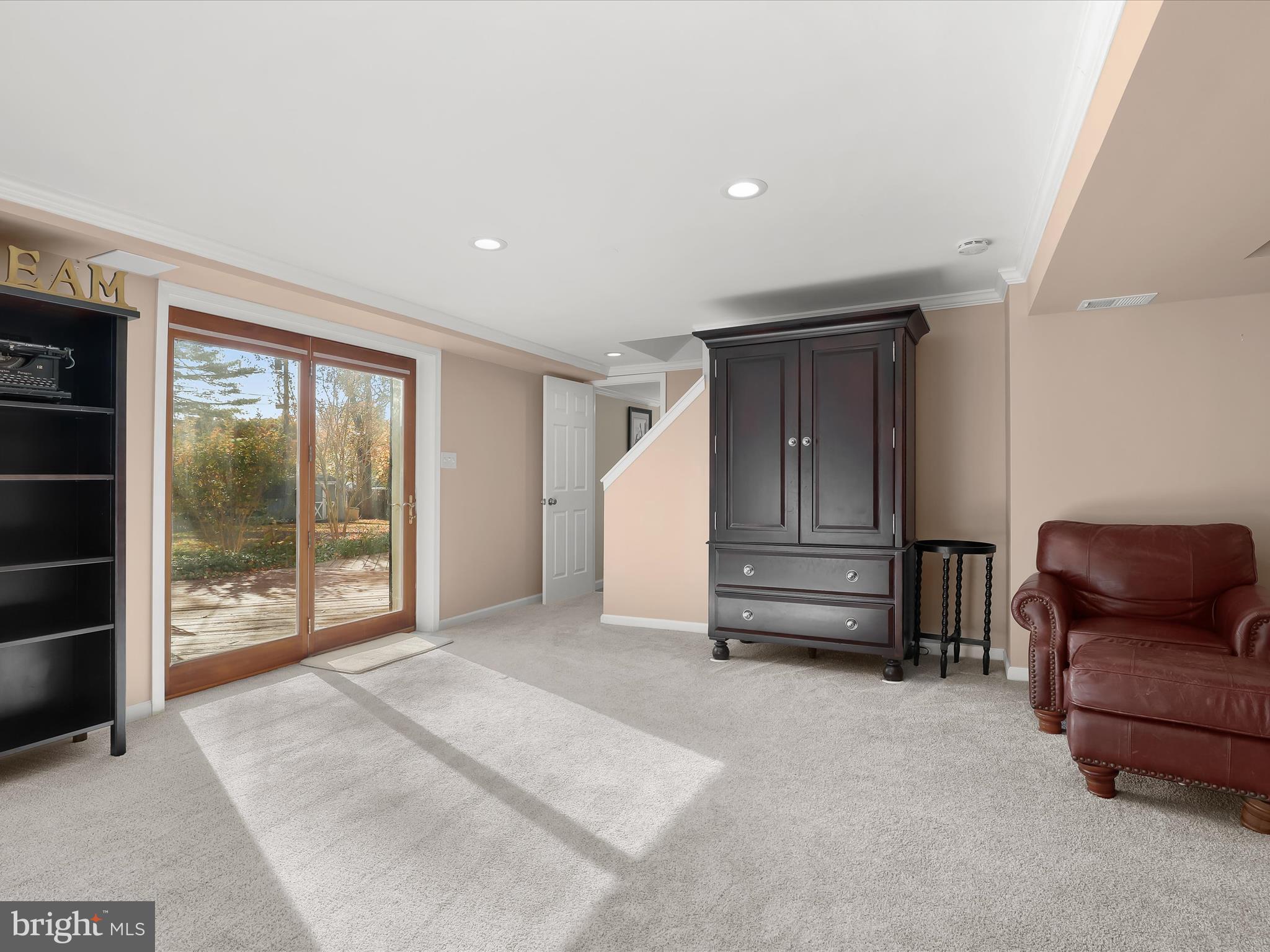 BEAVERBROOK - Residential