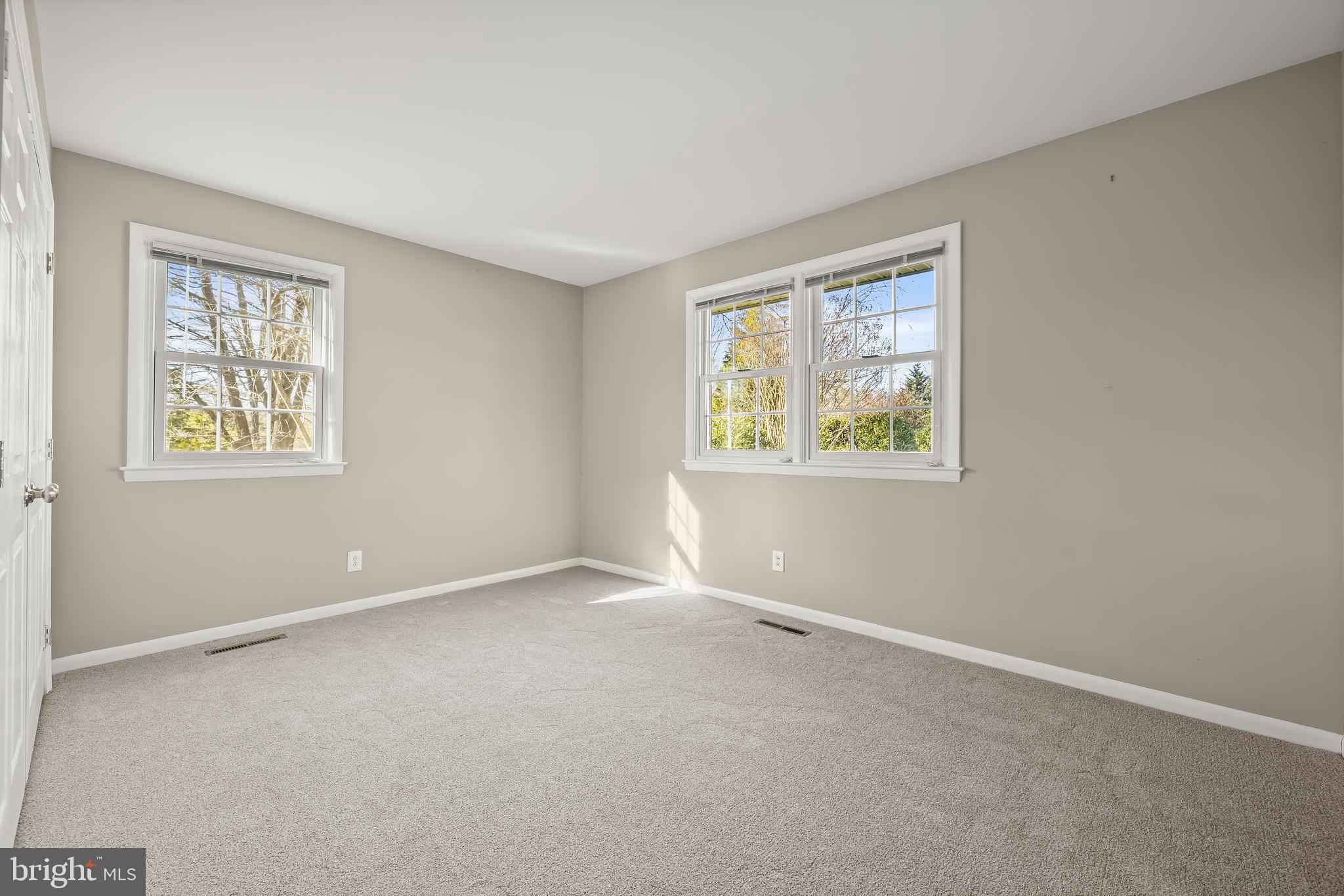 BEAVERBROOK - Residential