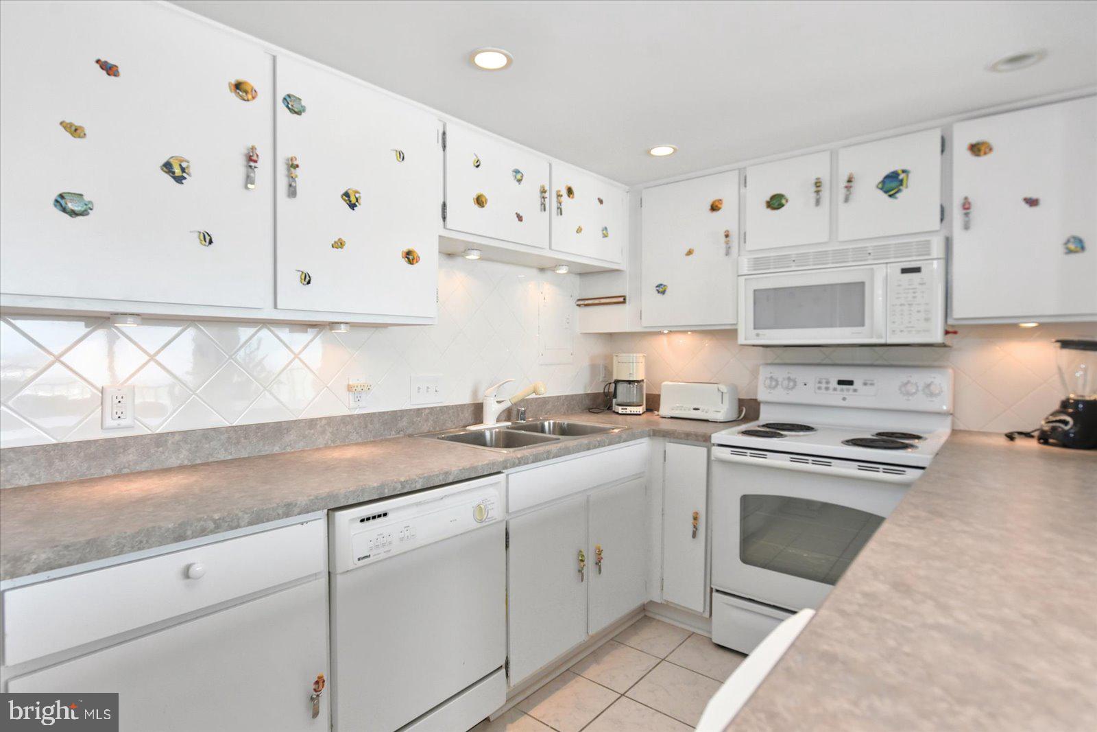 9400 COASTAL HIGHWAY 2103