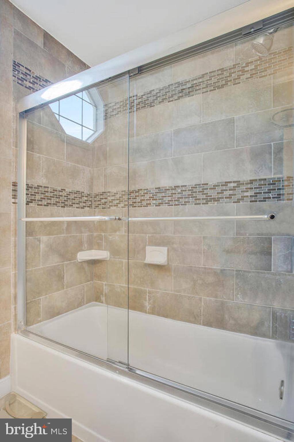 ANNAPOLIS LANDING - Residential