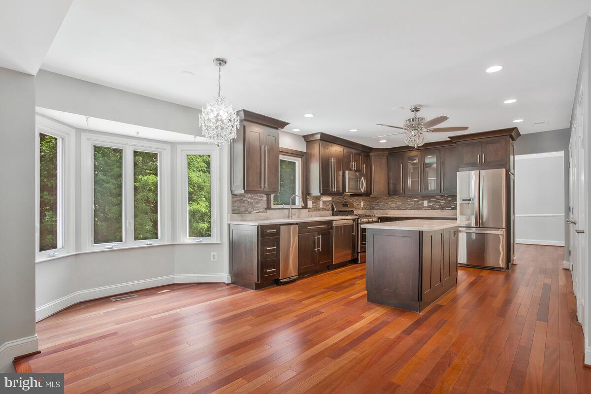 ANNAPOLIS LANDING - Residential