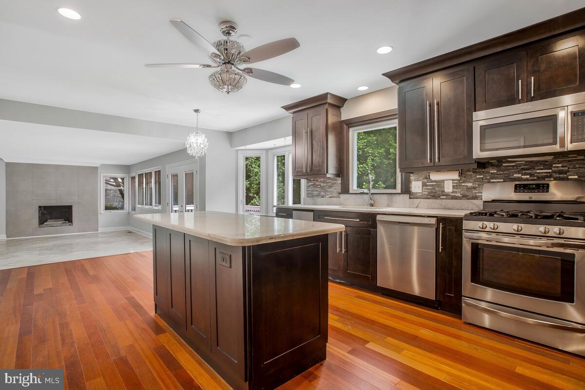 ANNAPOLIS LANDING - Residential