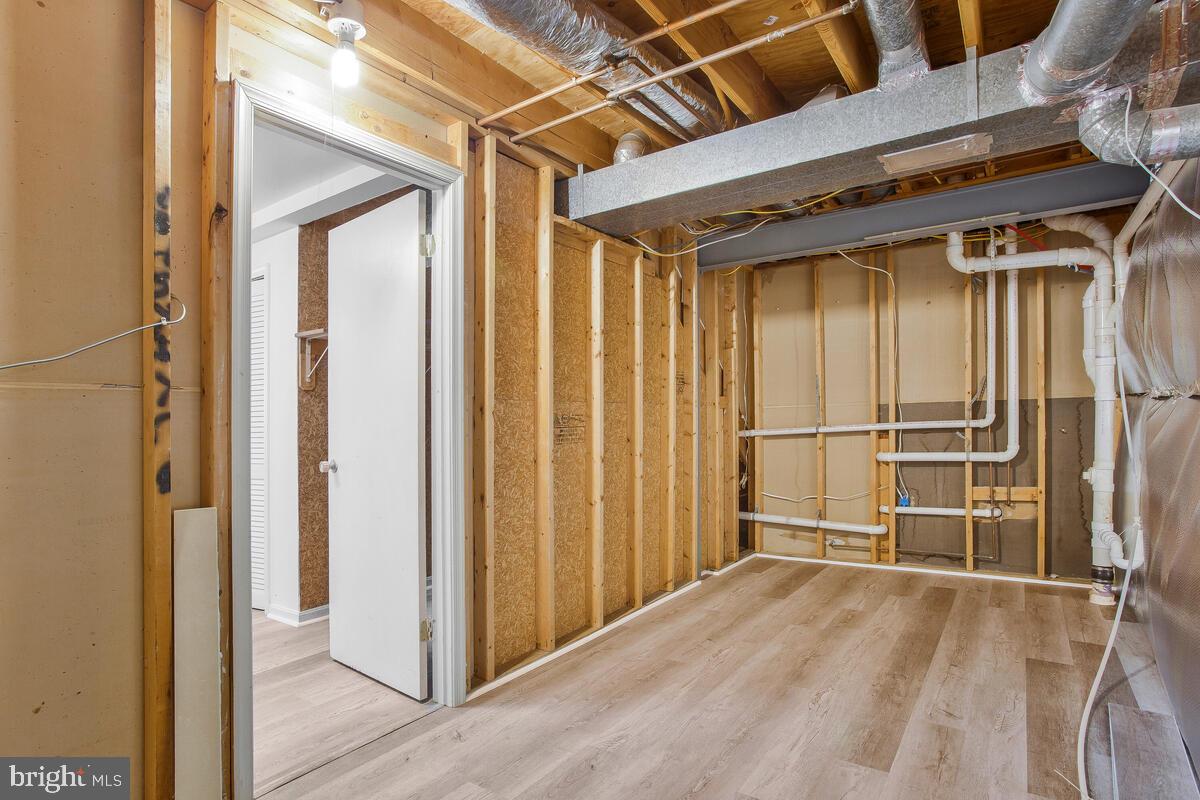 ANNAPOLIS LANDING - Residential