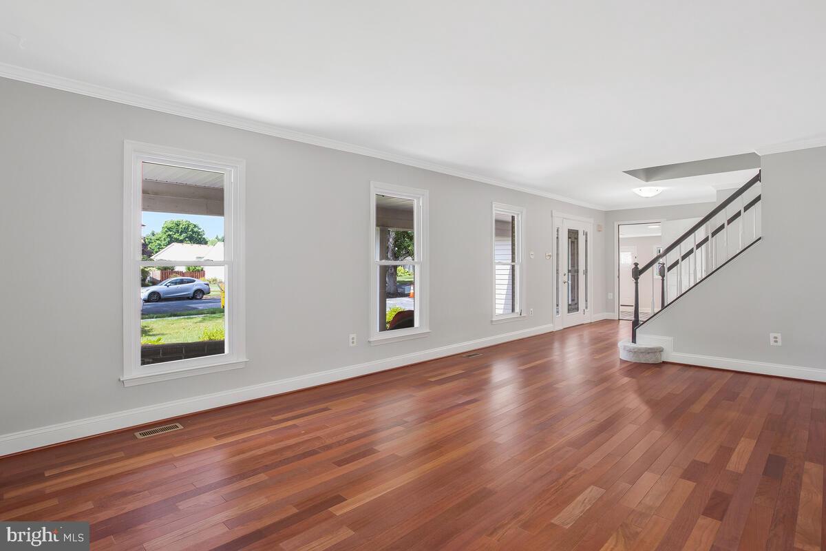 ANNAPOLIS LANDING - Residential