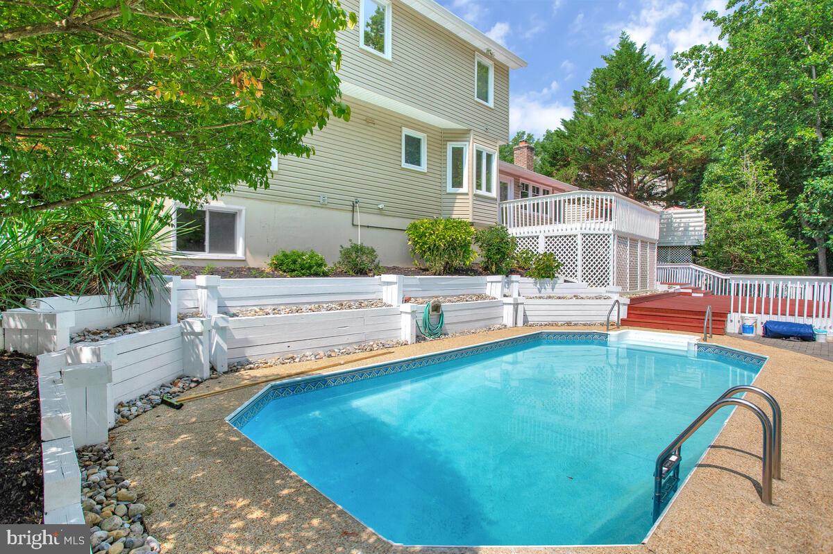 ANNAPOLIS LANDING - Residential