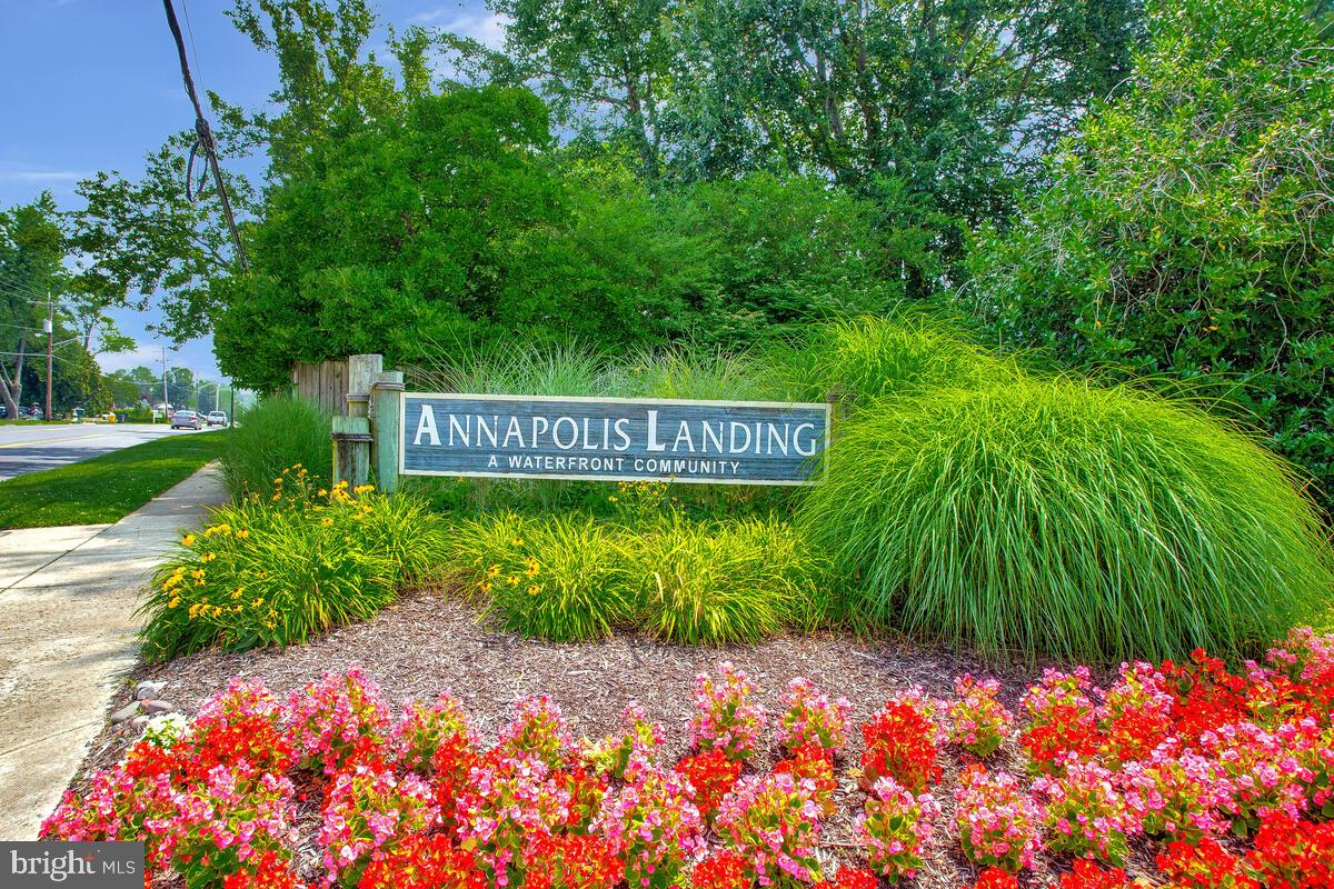 ANNAPOLIS LANDING - Residential