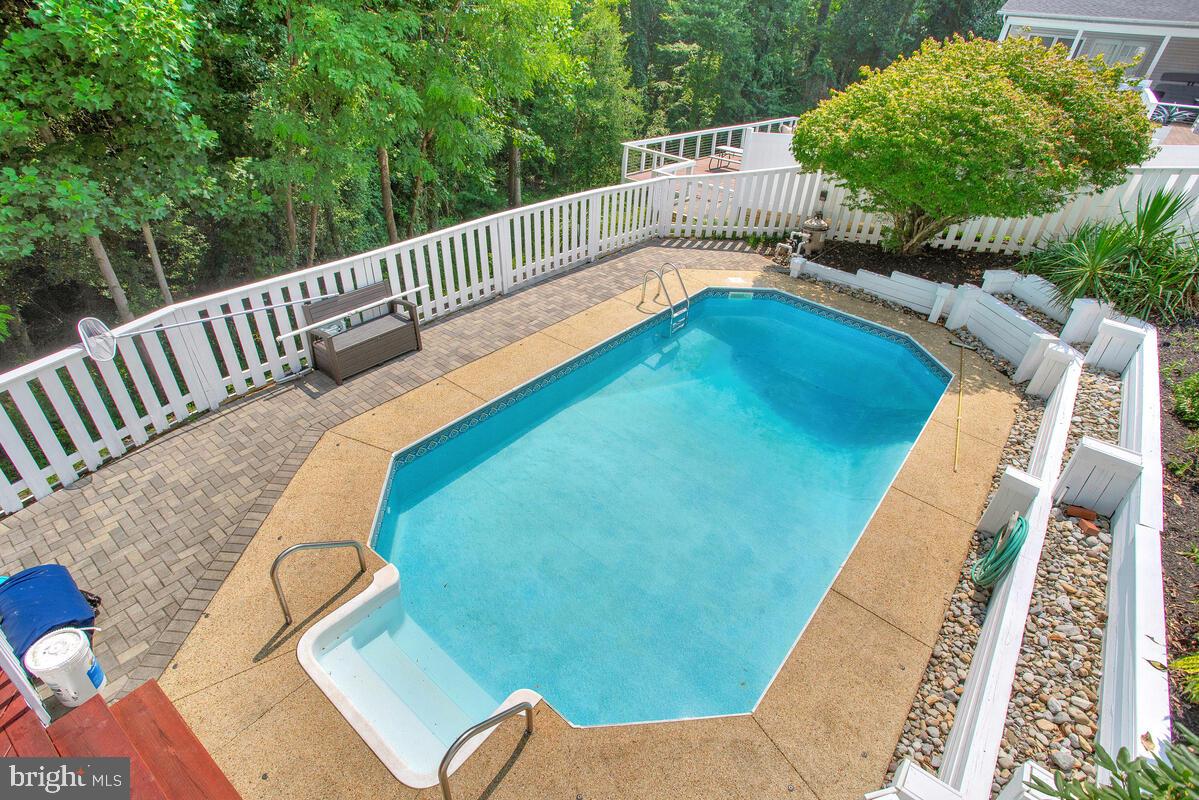 ANNAPOLIS LANDING - Residential