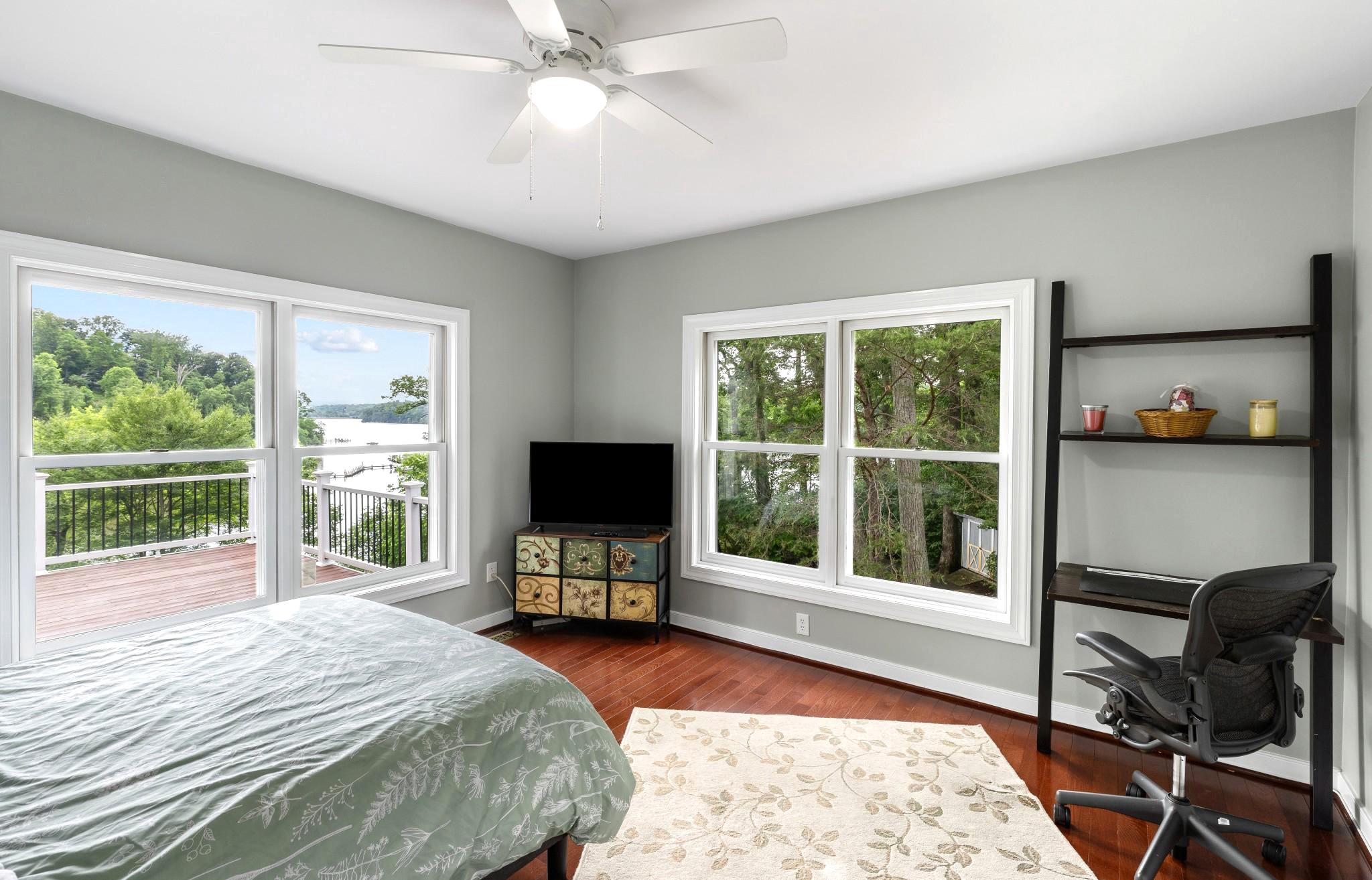 PORT ISLE - Residential