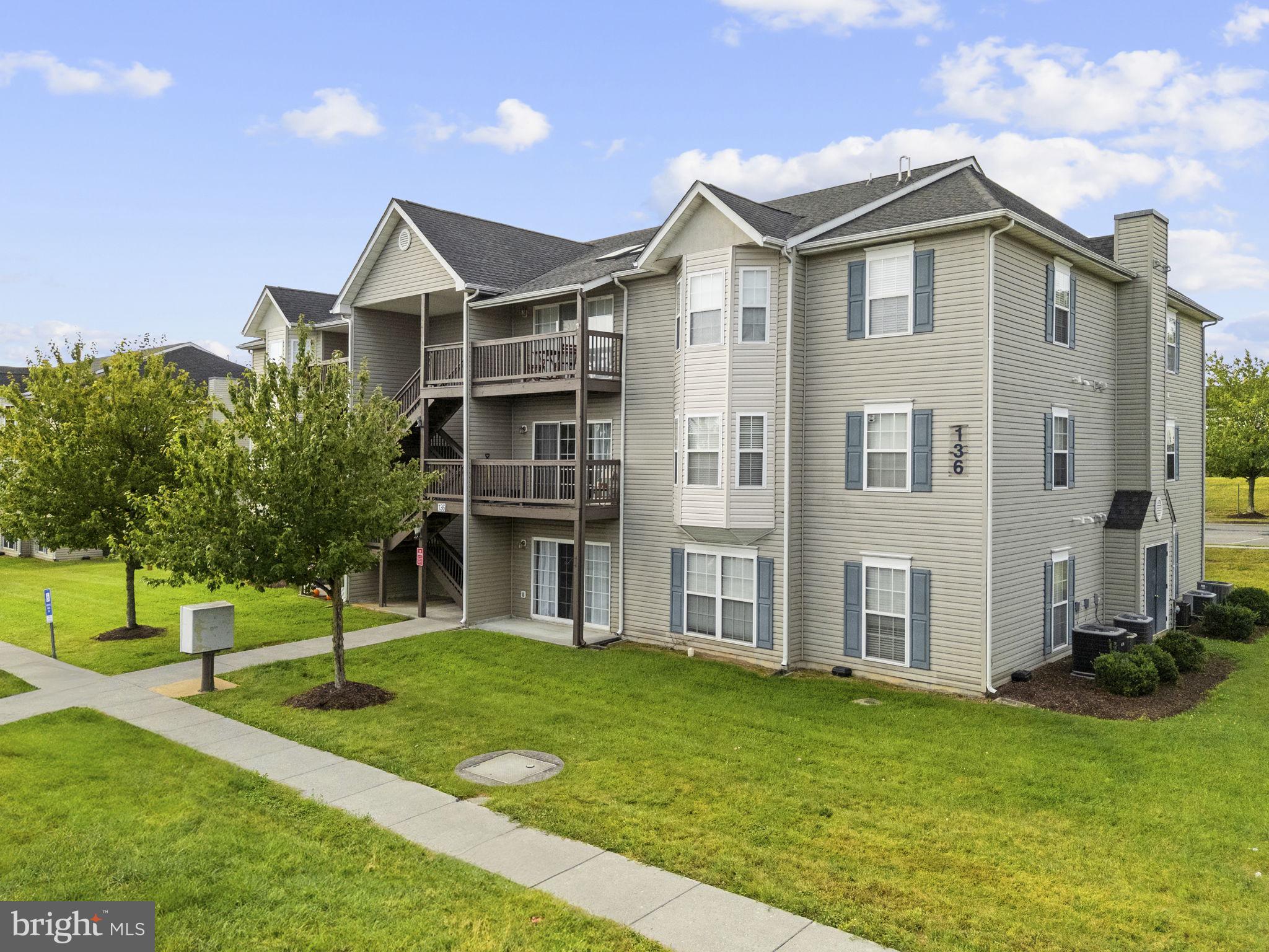 136 BROOKLAND COURT 9 9