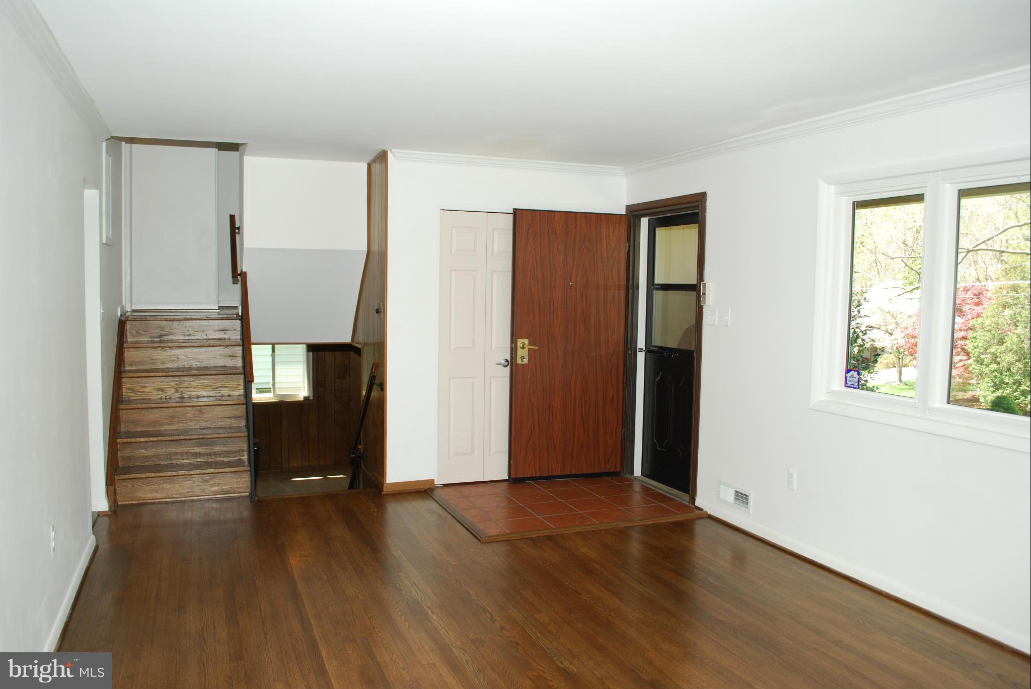 FAIRFAX VILLA - Residential