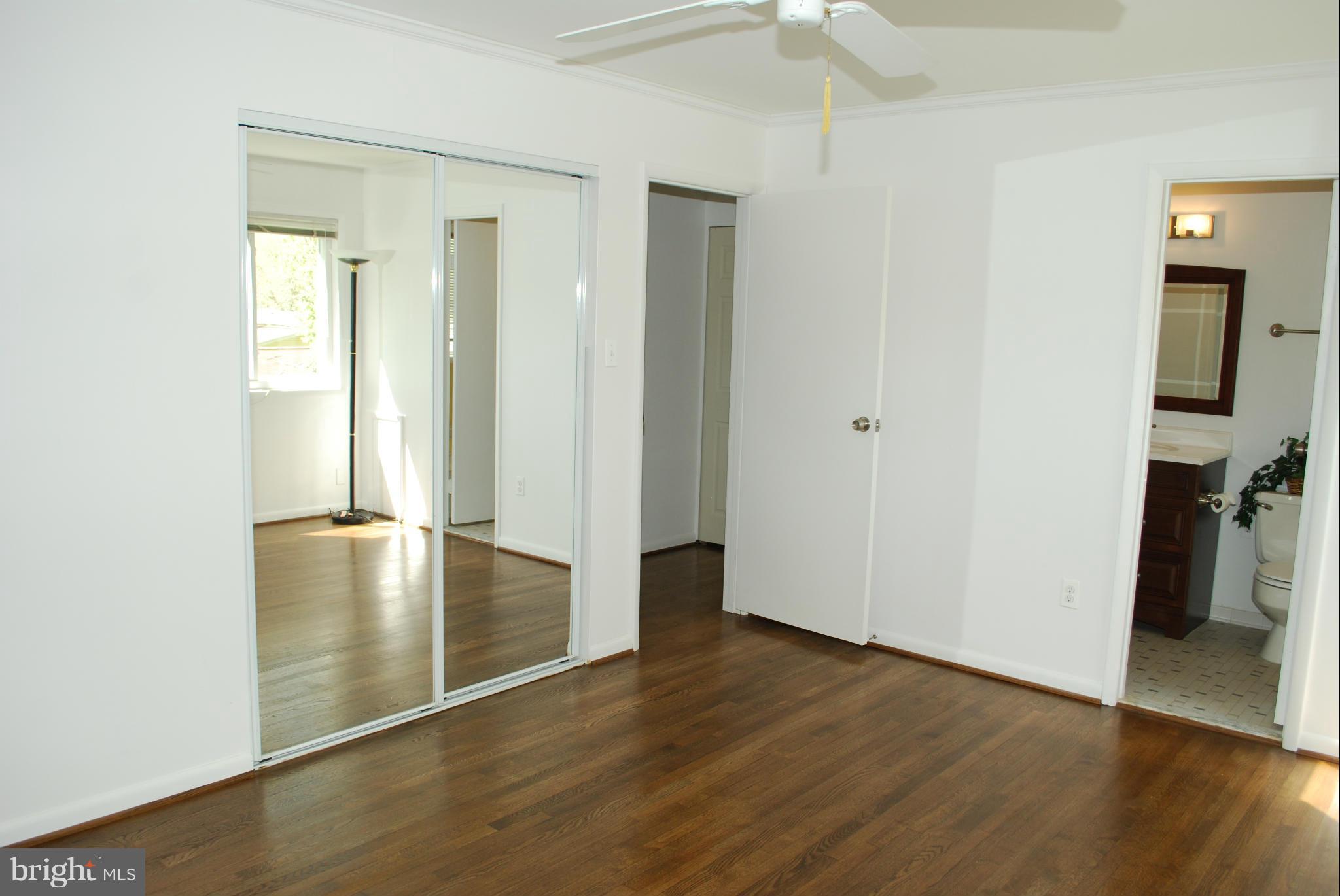 FAIRFAX VILLA - Residential