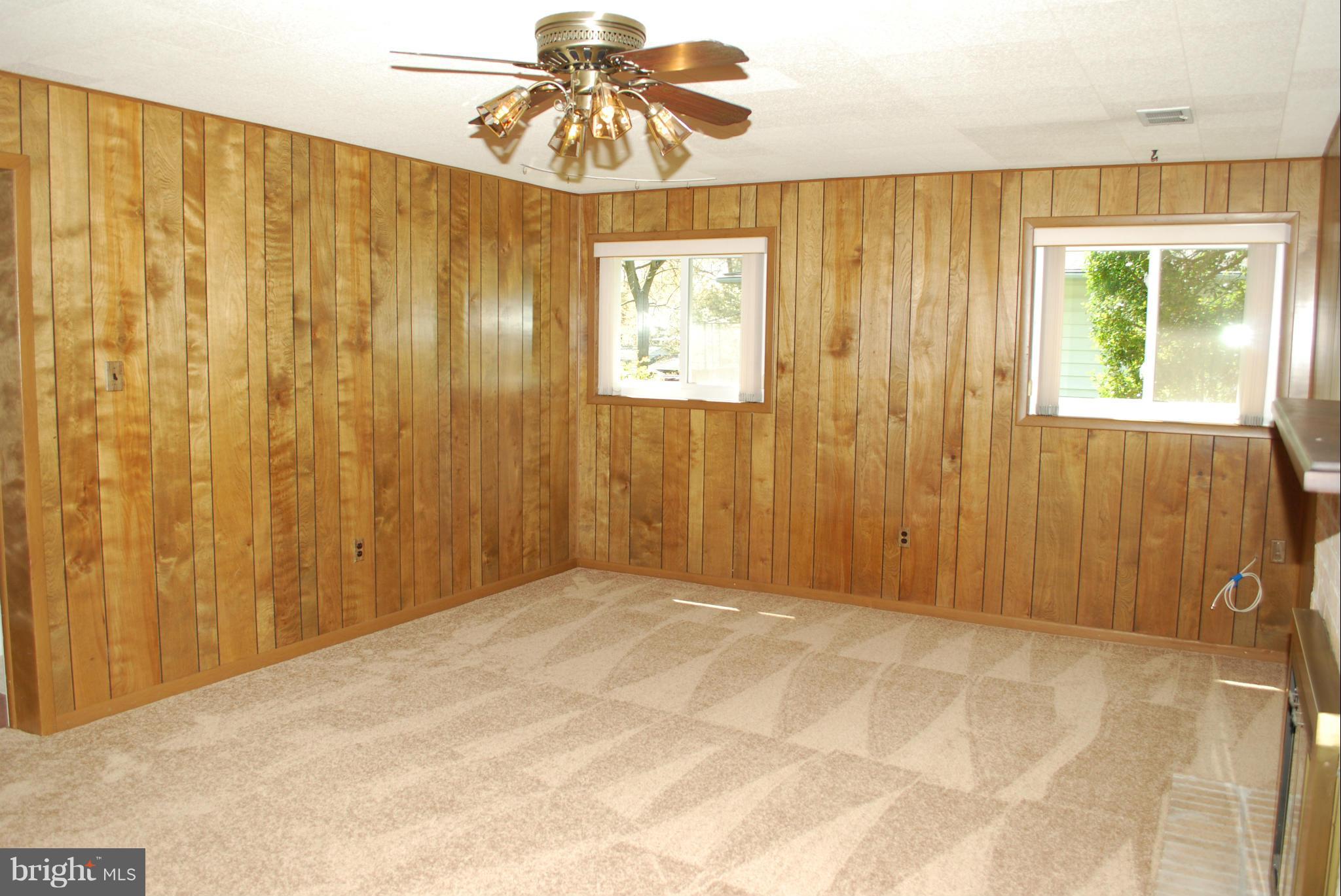 FAIRFAX VILLA - Residential