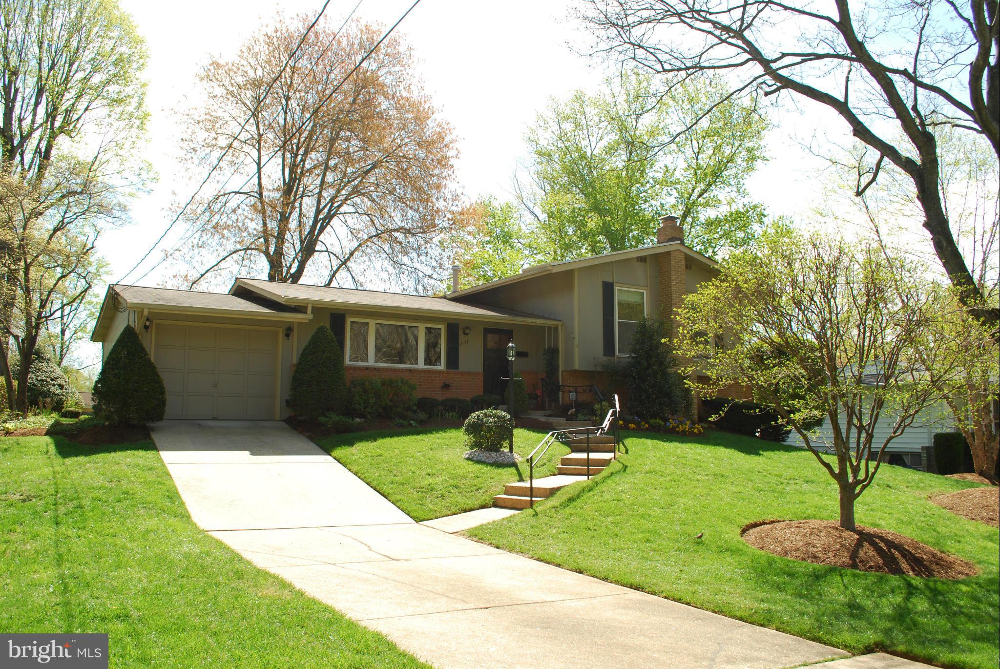 FAIRFAX VILLA - Residential