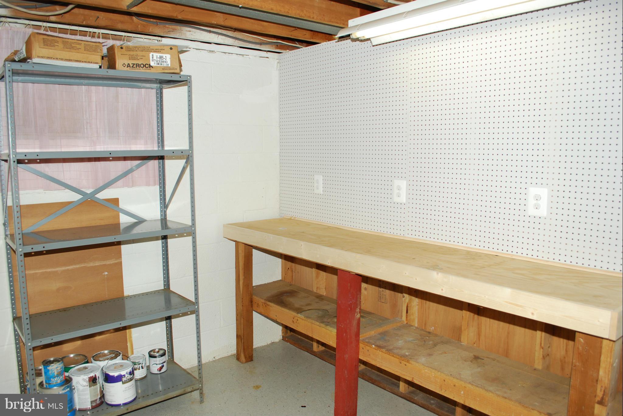 FAIRFAX VILLA - Residential