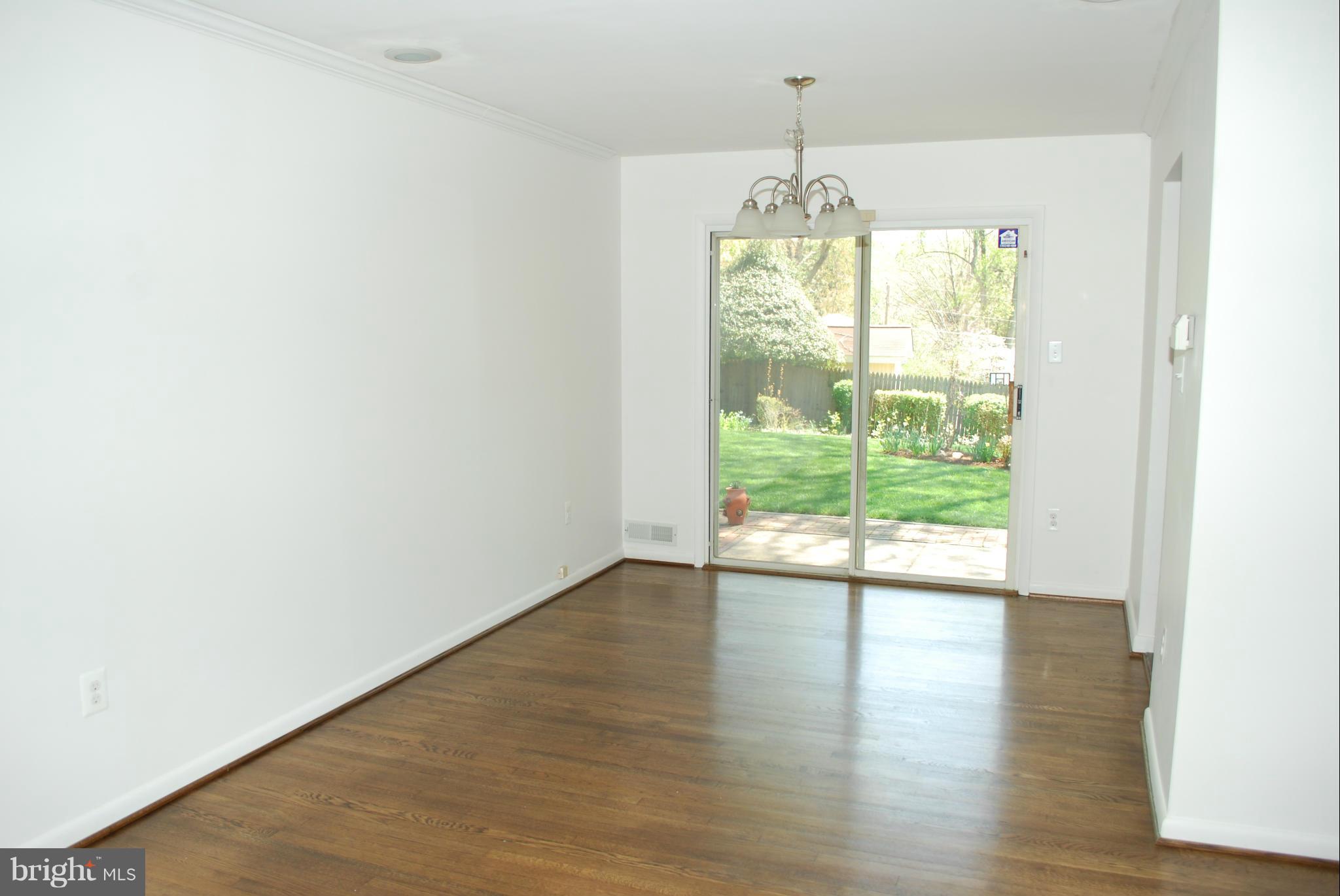 FAIRFAX VILLA - Residential