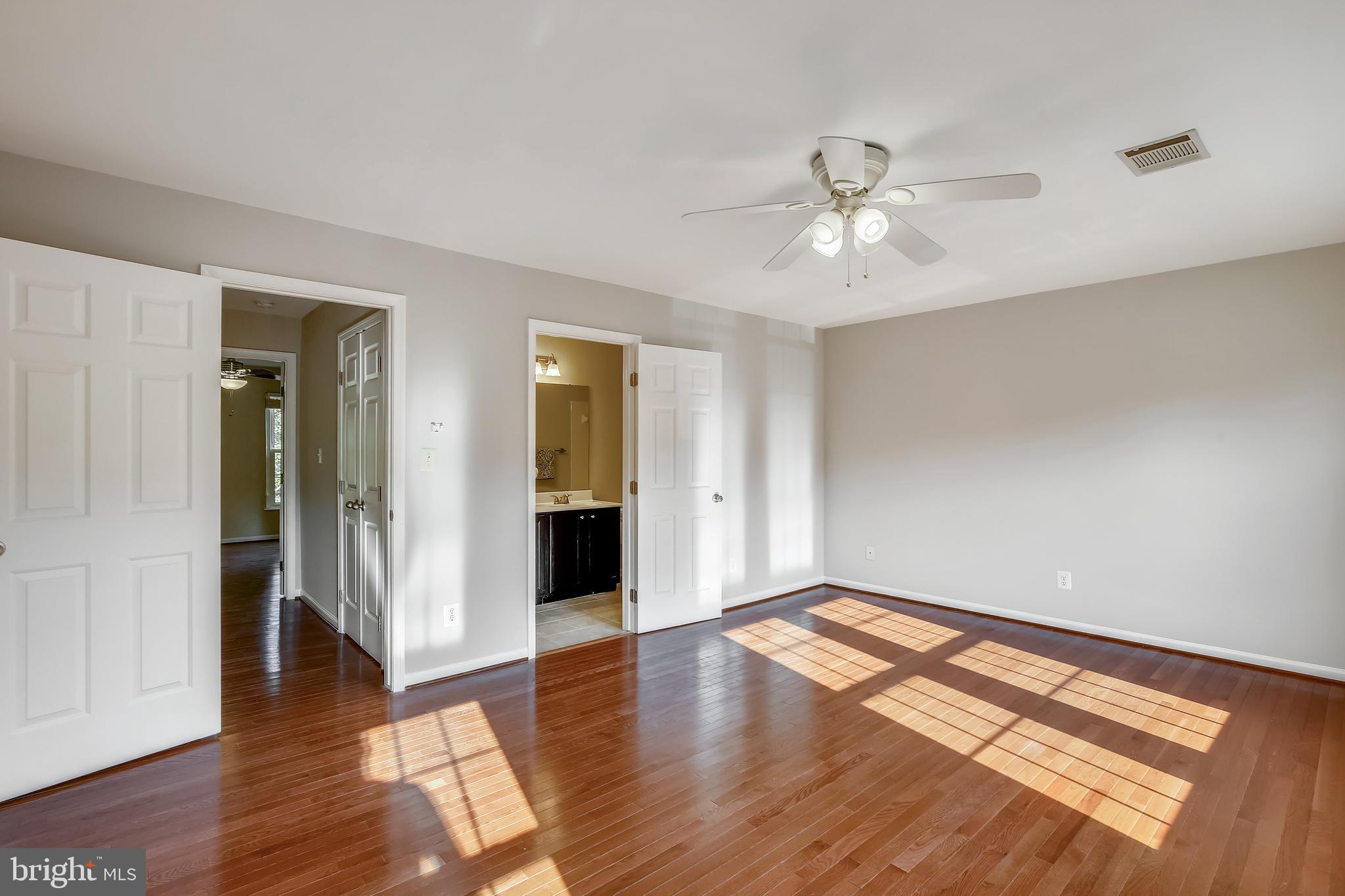 COMPTON VILLAGE - Residential