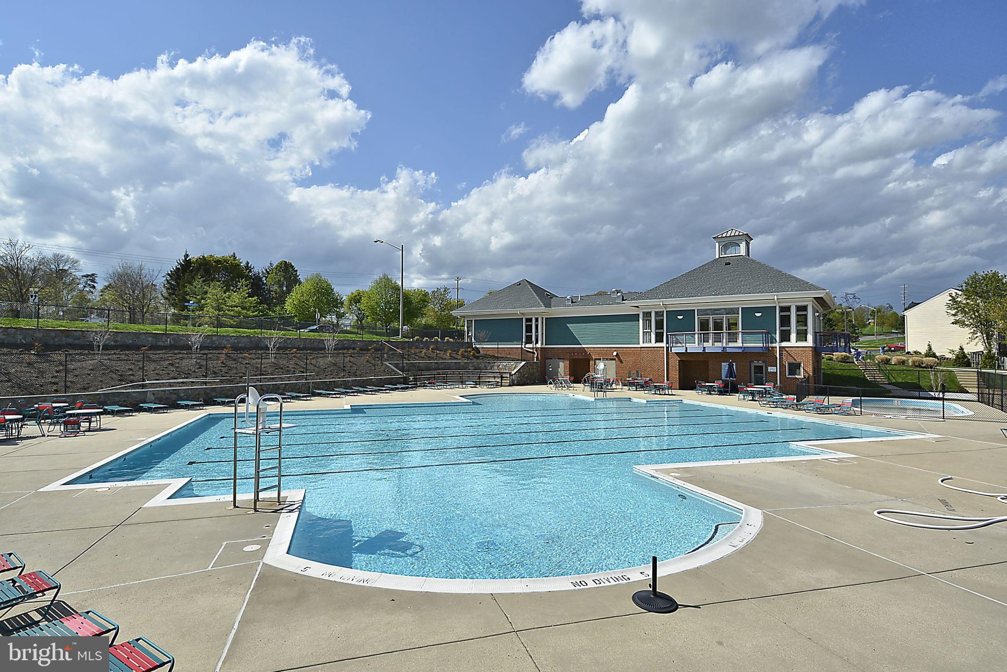 COMPTON VILLAGE - Residential