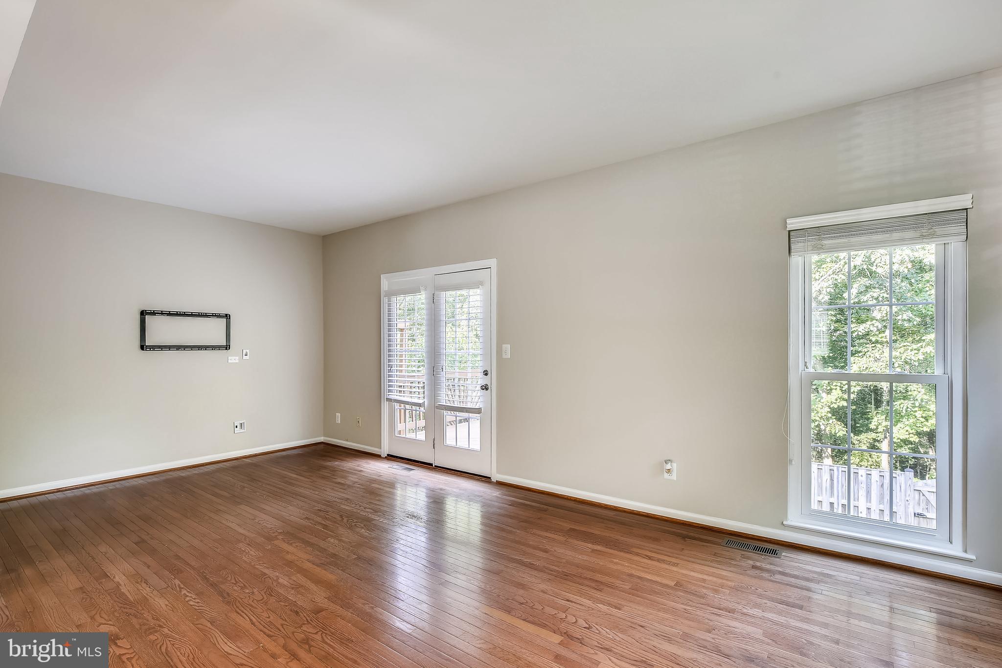 COMPTON VILLAGE - Residential