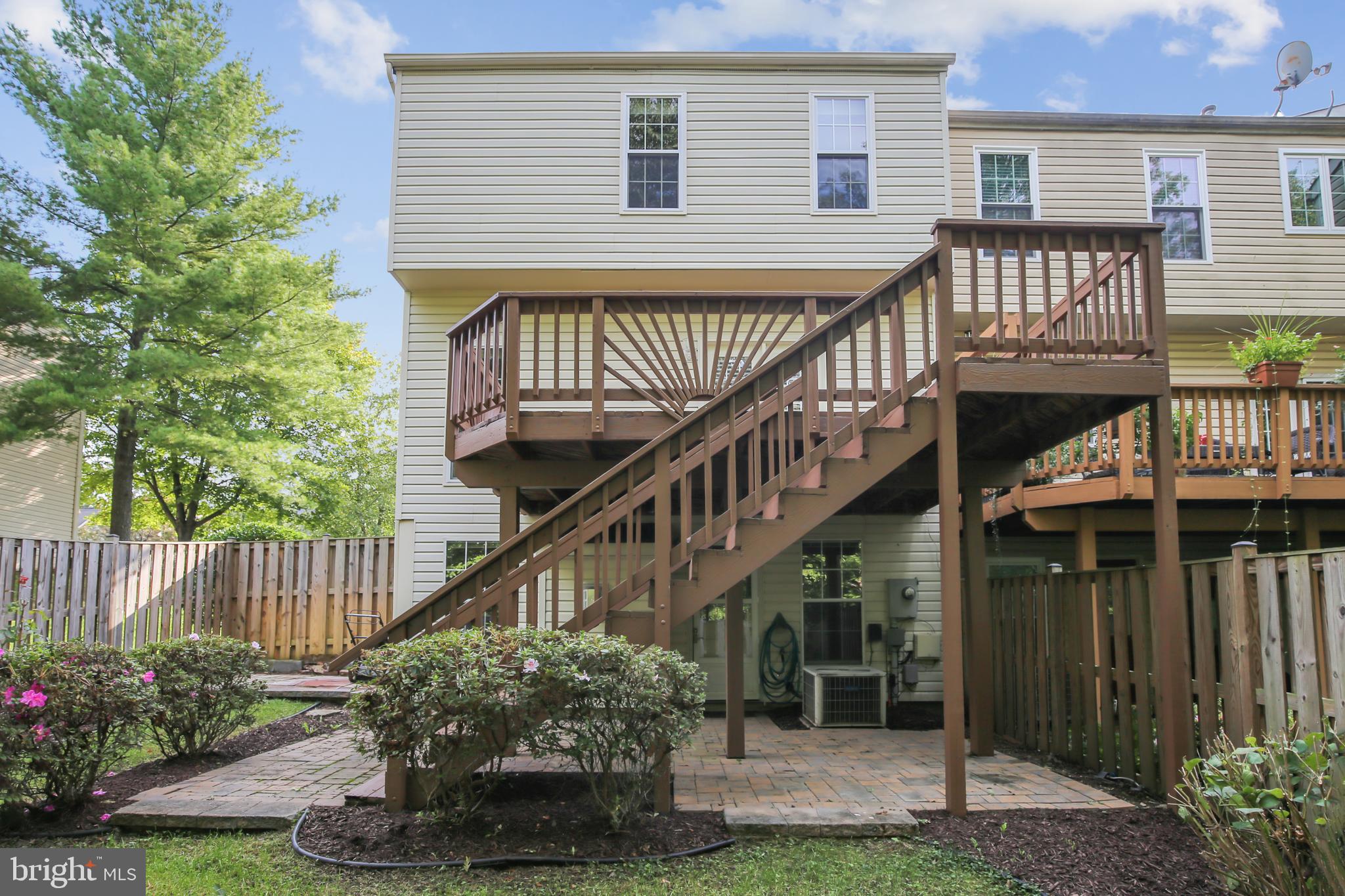 COMPTON VILLAGE - Residential