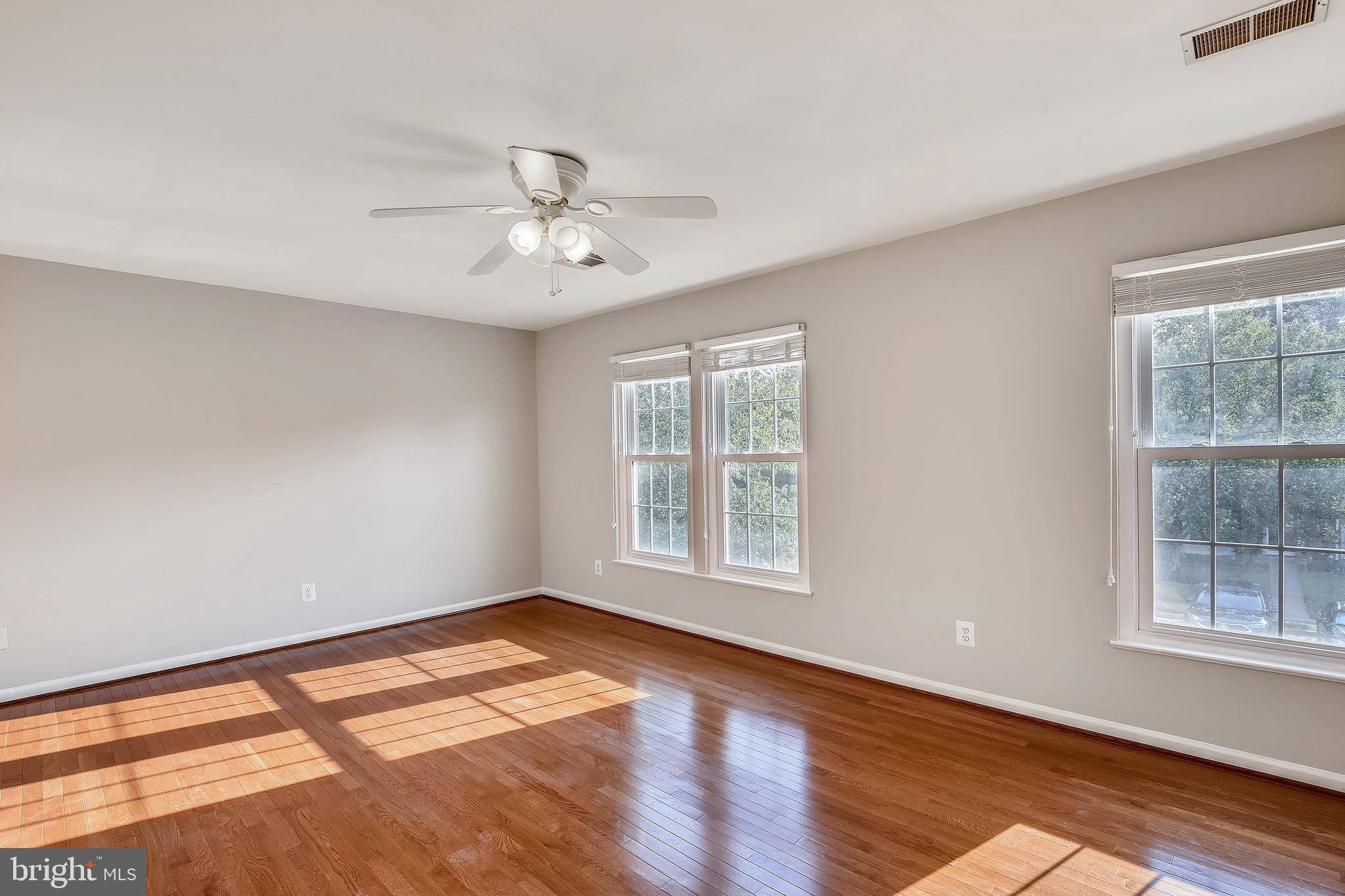 COMPTON VILLAGE - Residential