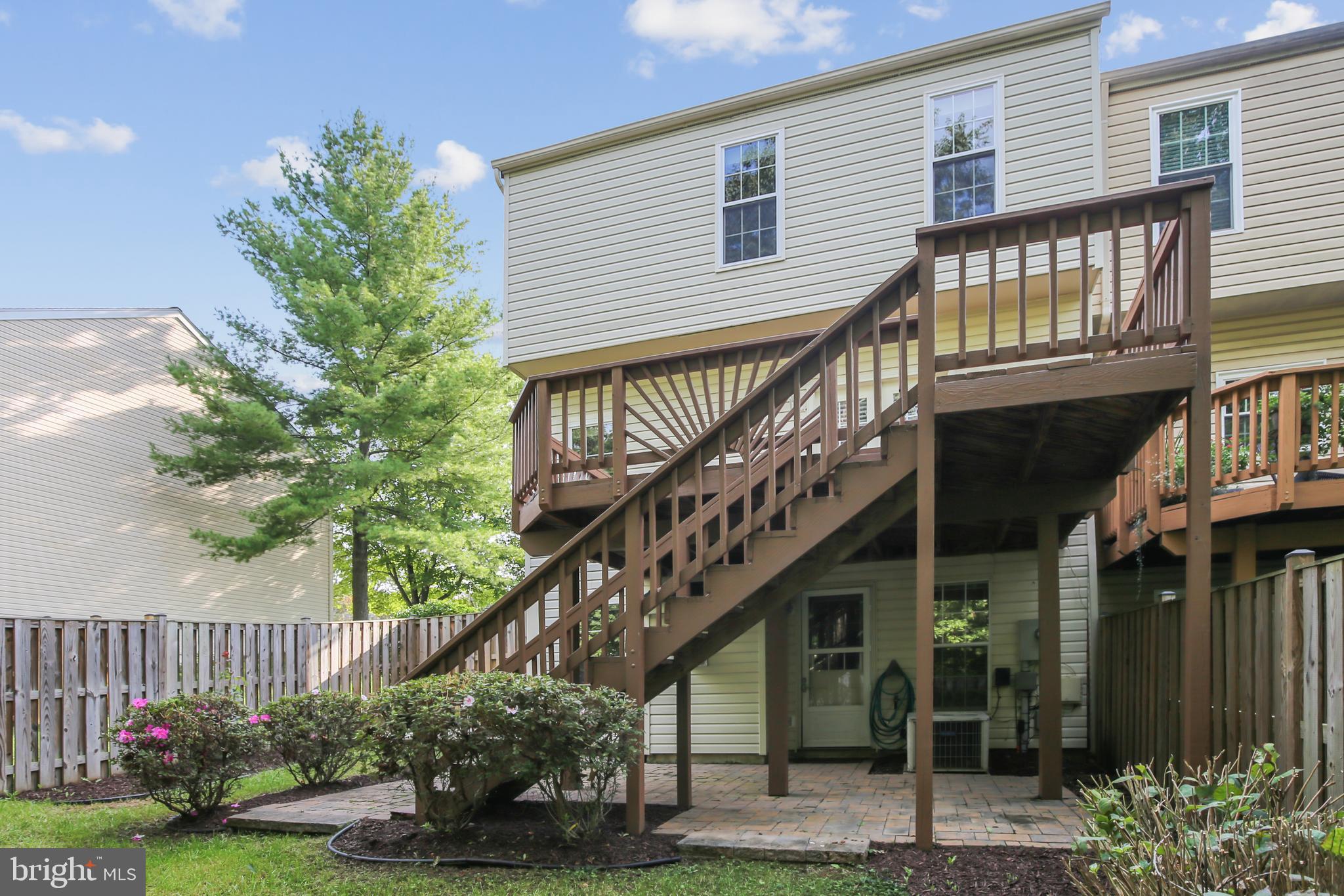 COMPTON VILLAGE - Residential