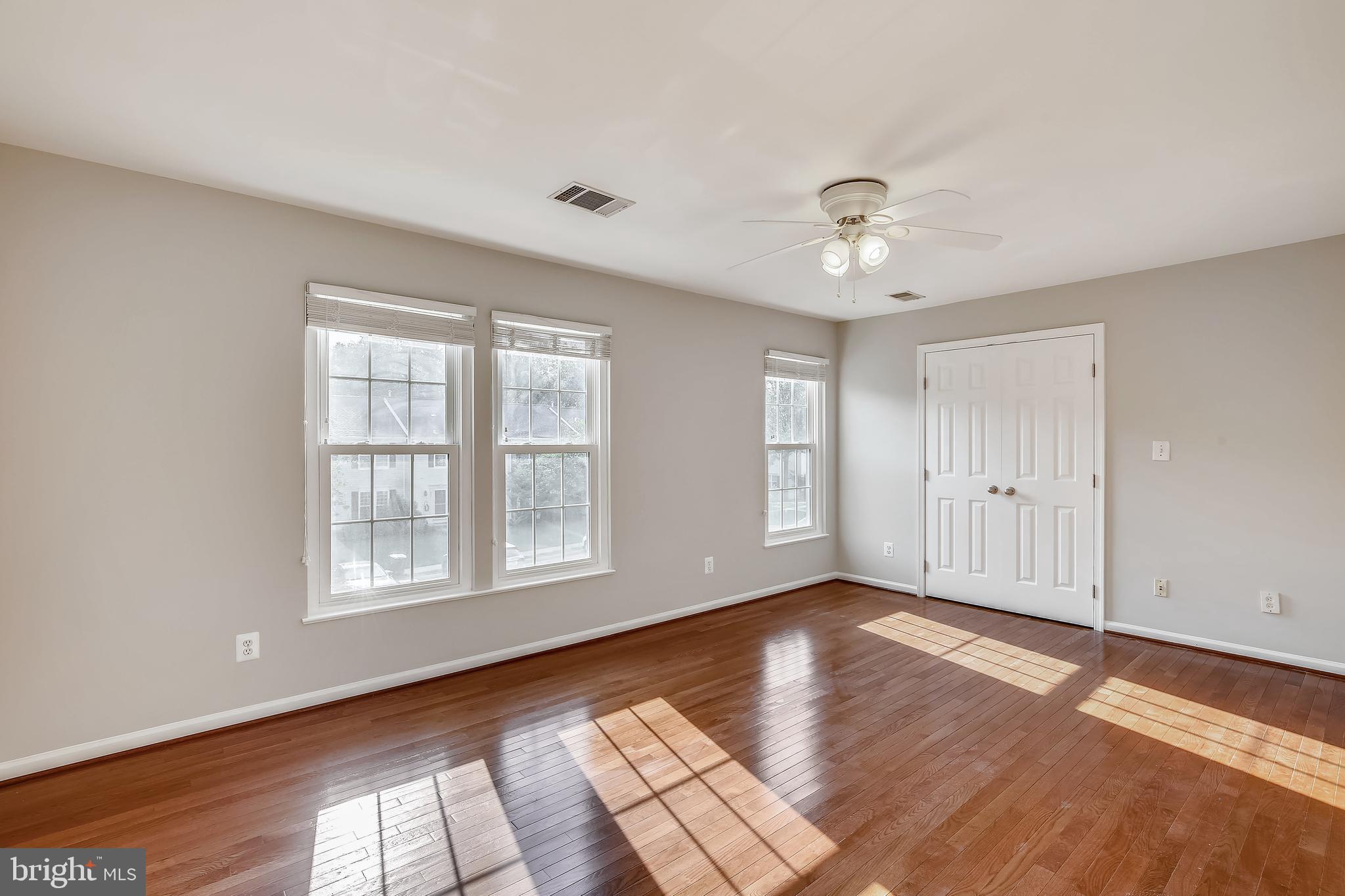 COMPTON VILLAGE - Residential