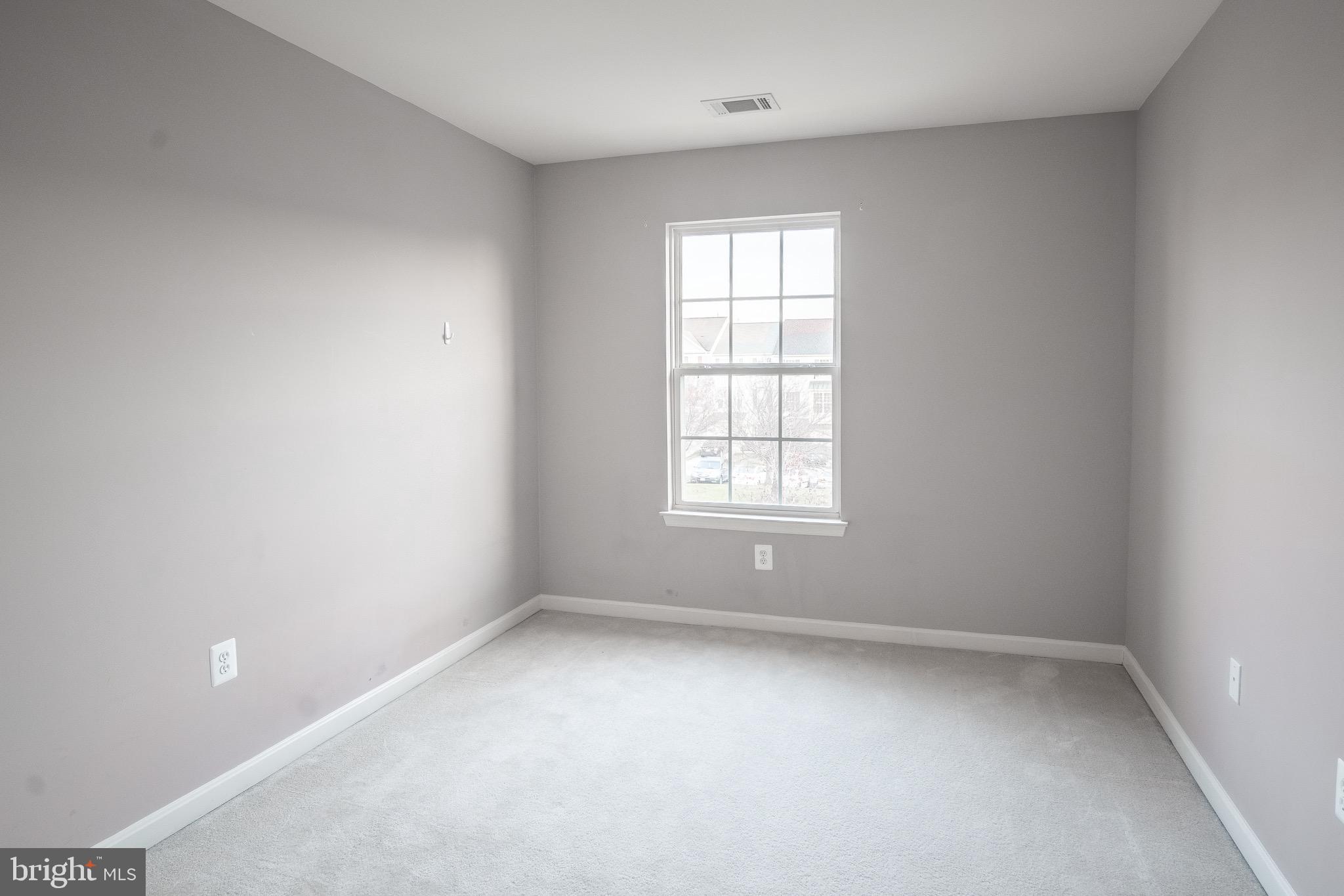 MILL CROSSING - Residential Lease