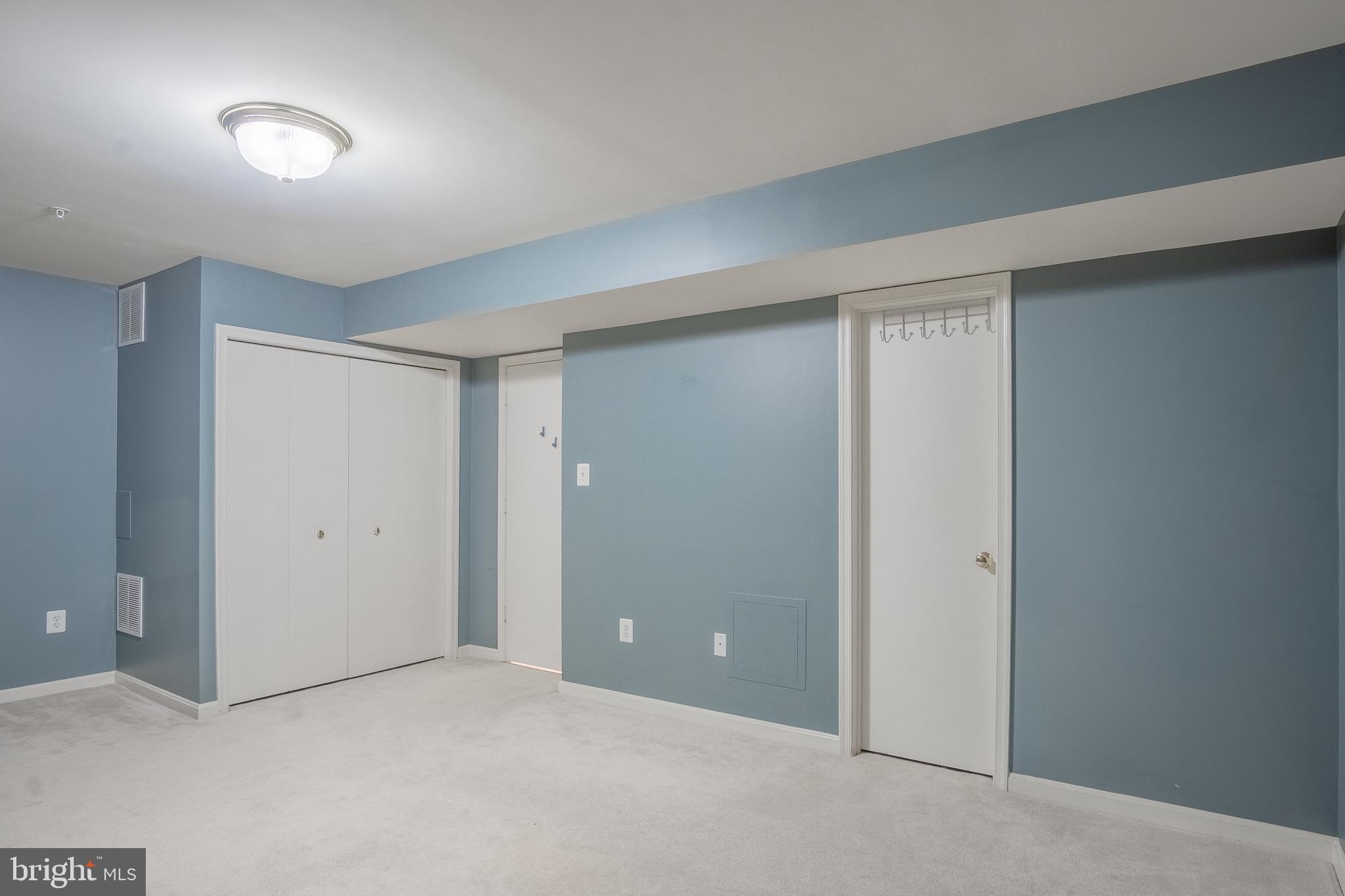 MILL CROSSING - Residential Lease