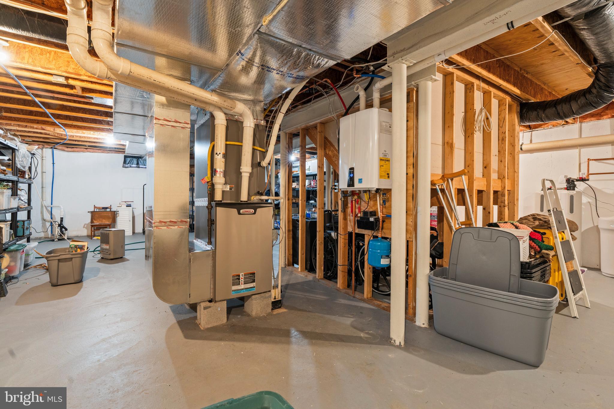 OLDE VILLAGE - Residential