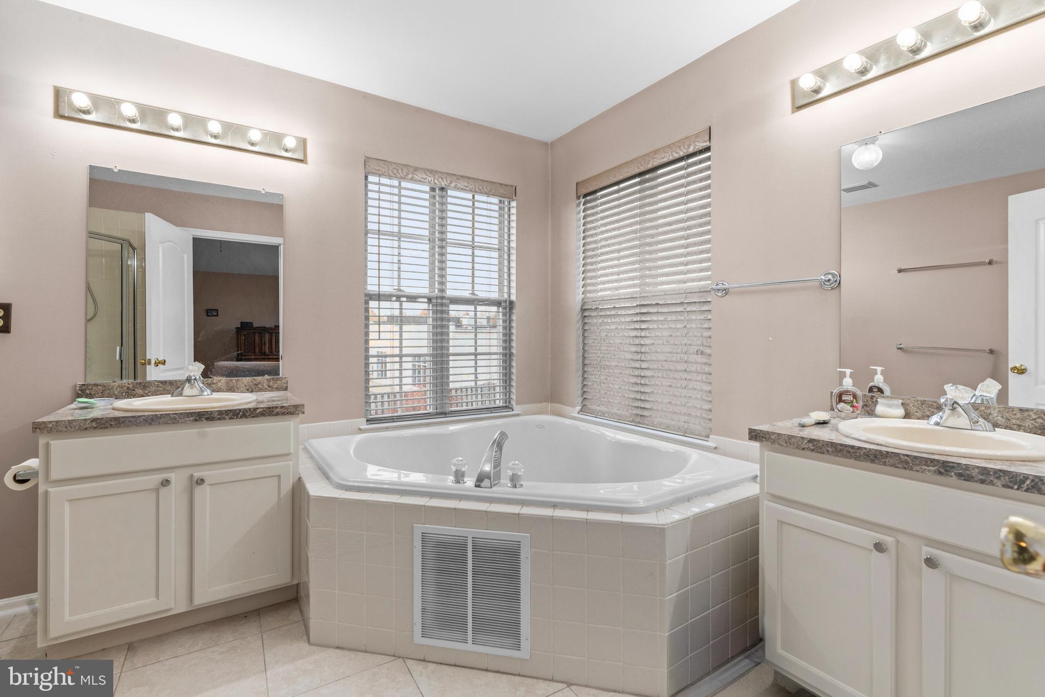 OLDE VILLAGE - Residential