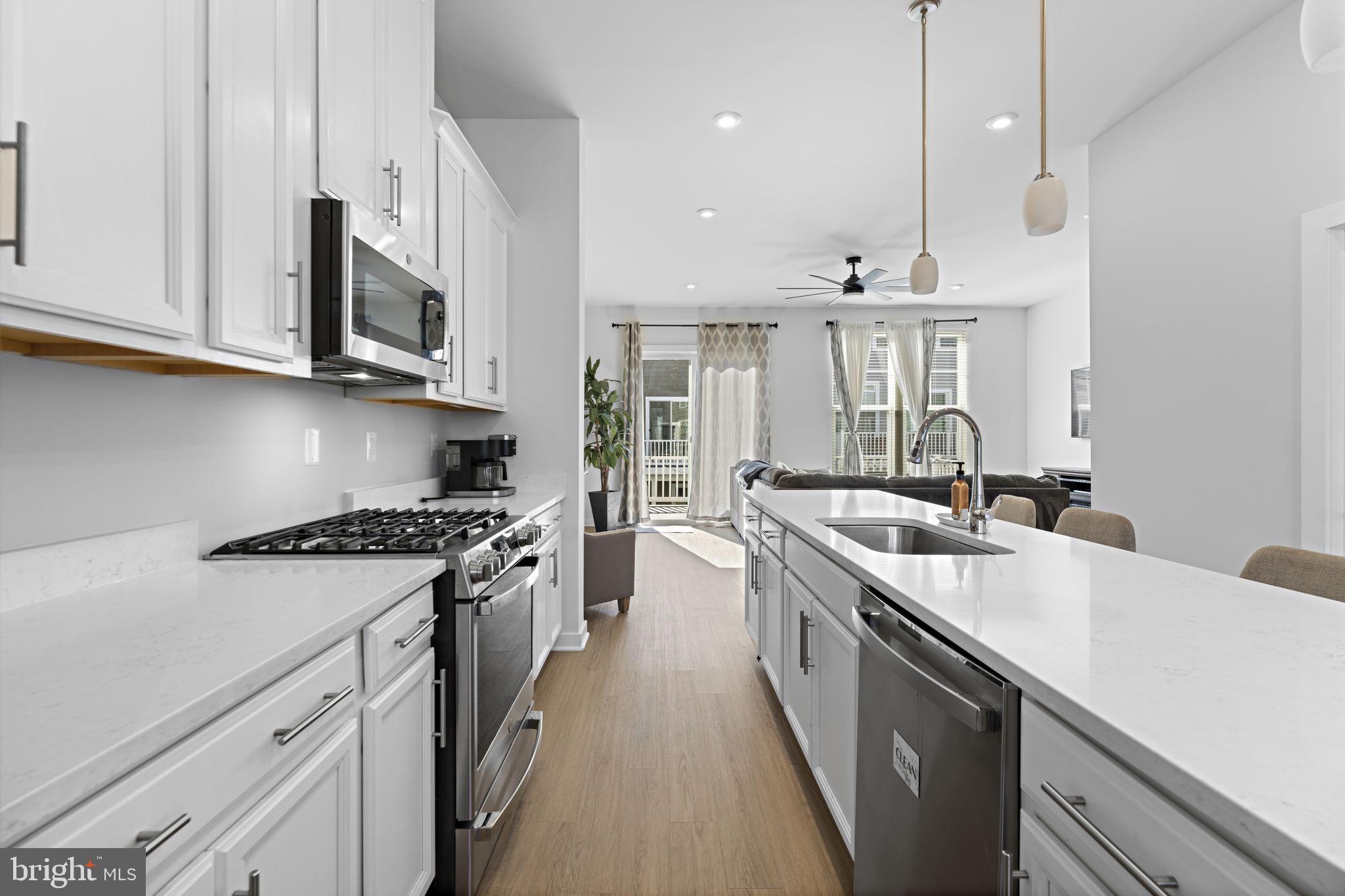 POTOMAC SHORES - Residential