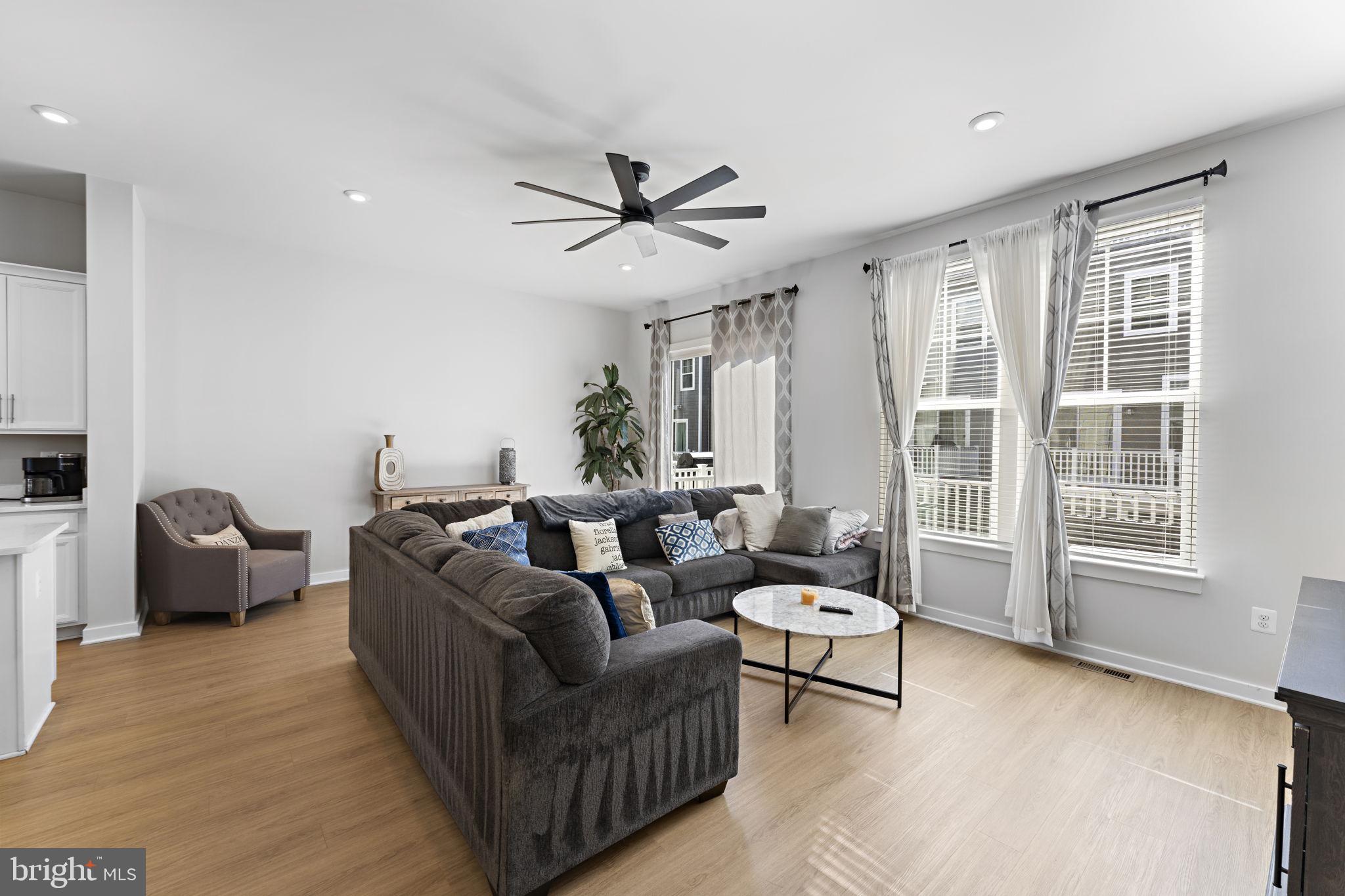 POTOMAC SHORES - Residential