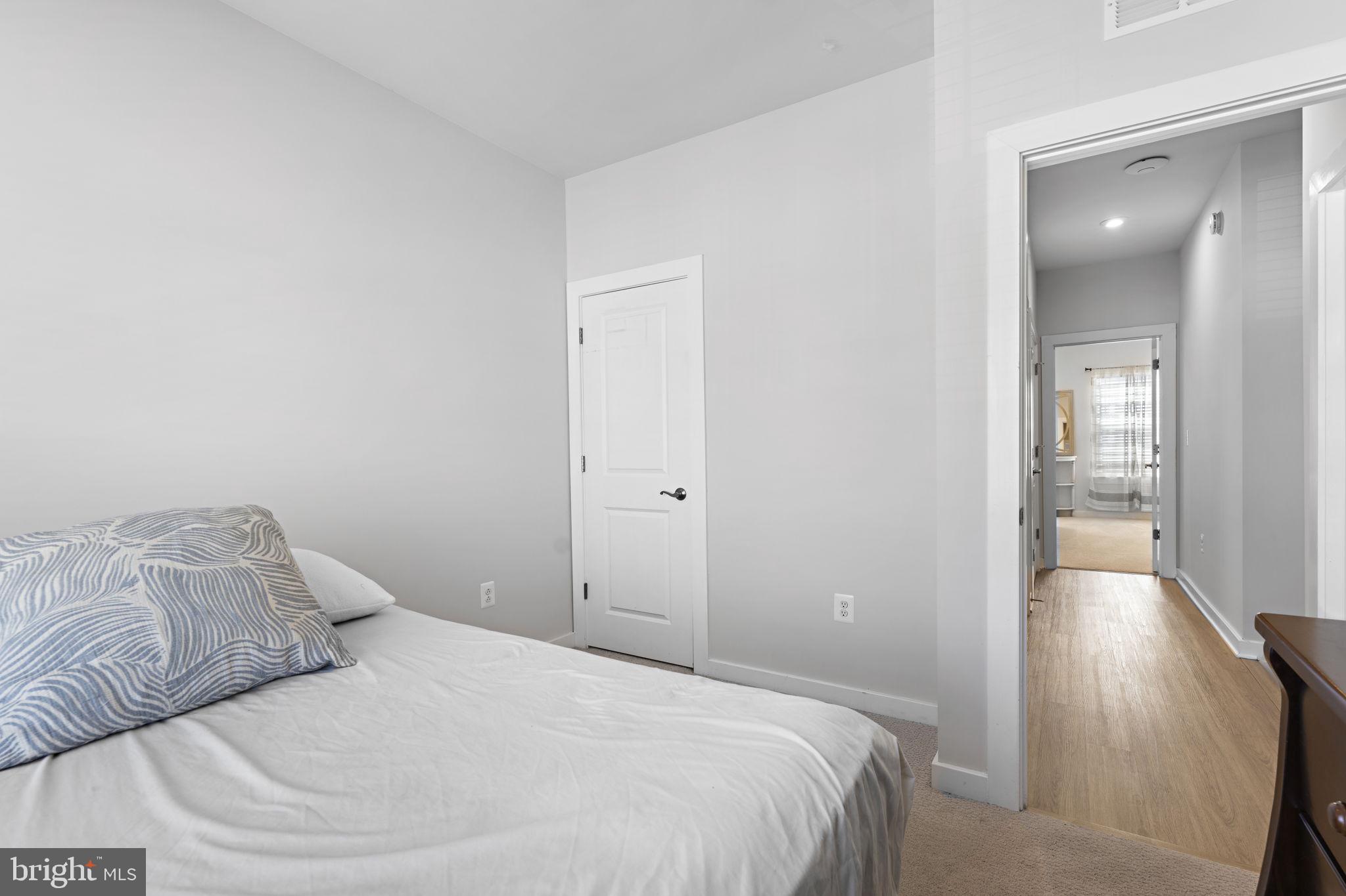 POTOMAC SHORES - Residential