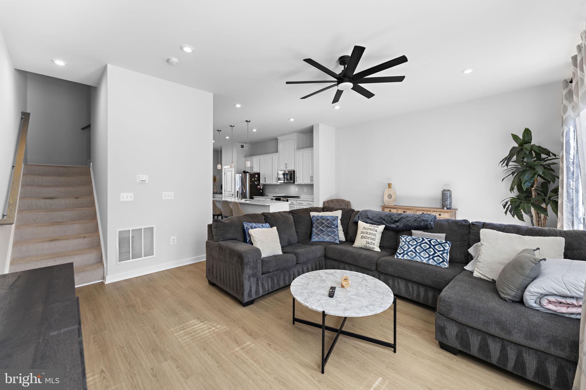 POTOMAC SHORES - Residential