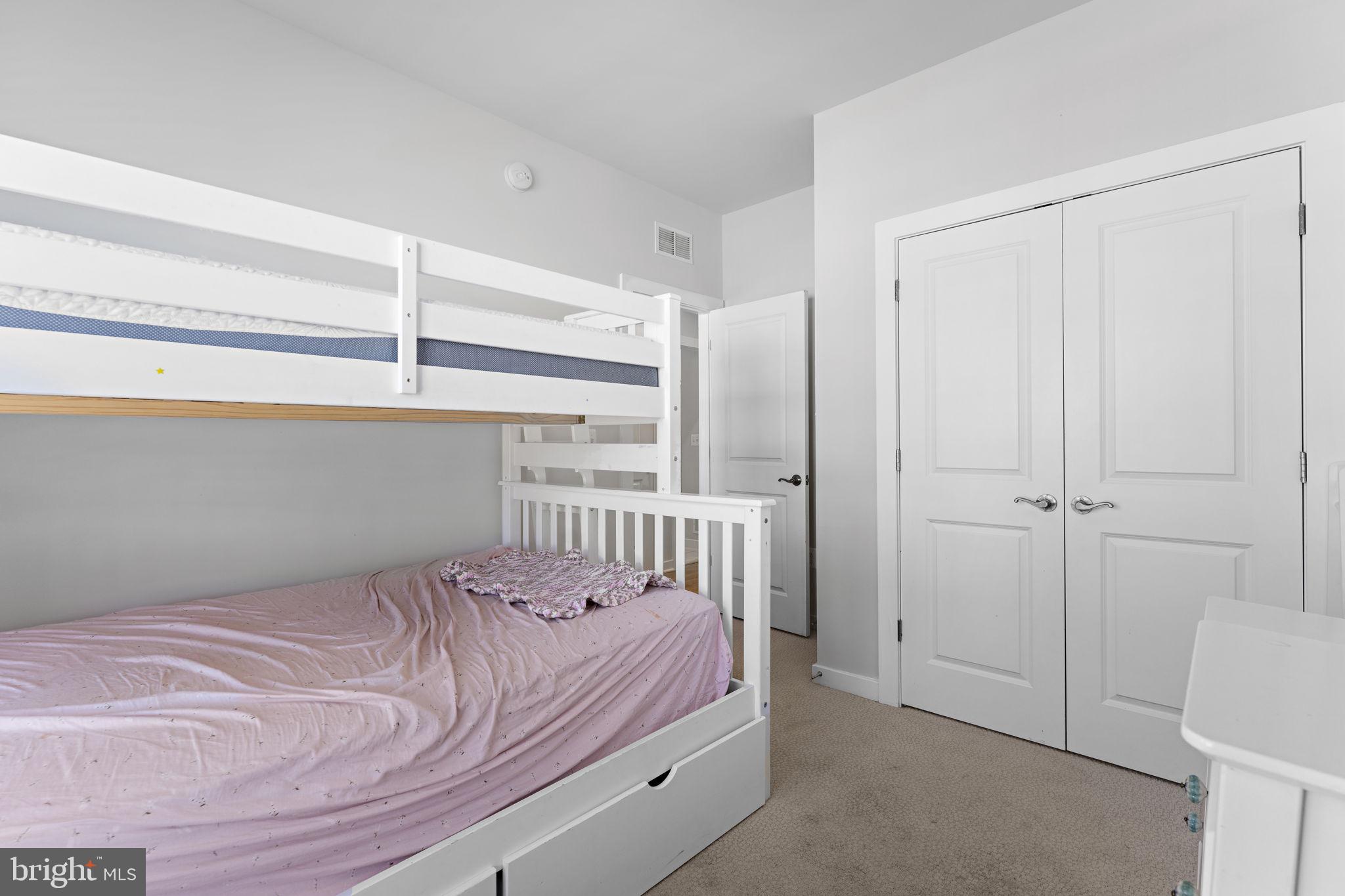 POTOMAC SHORES - Residential