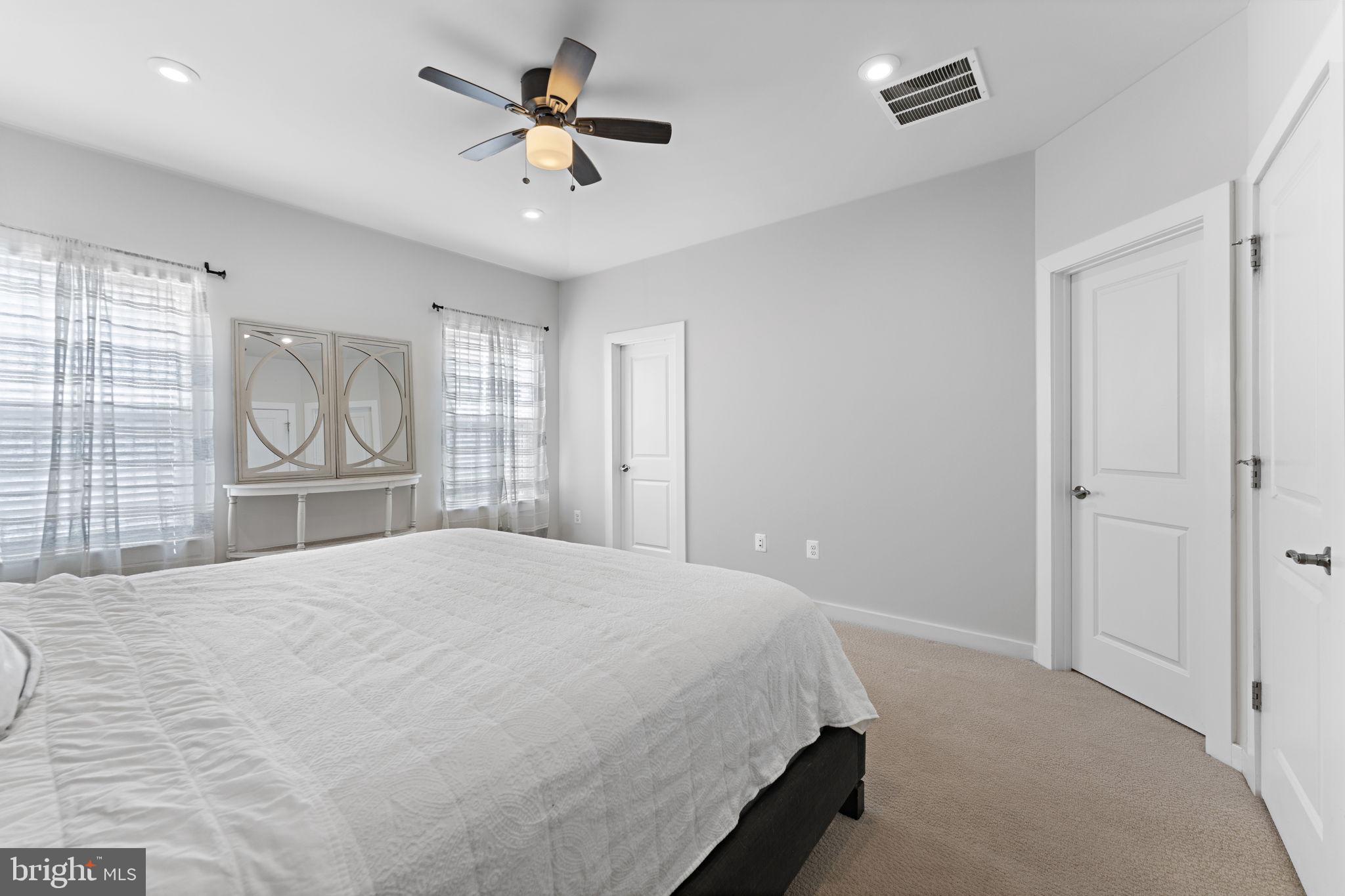 POTOMAC SHORES - Residential