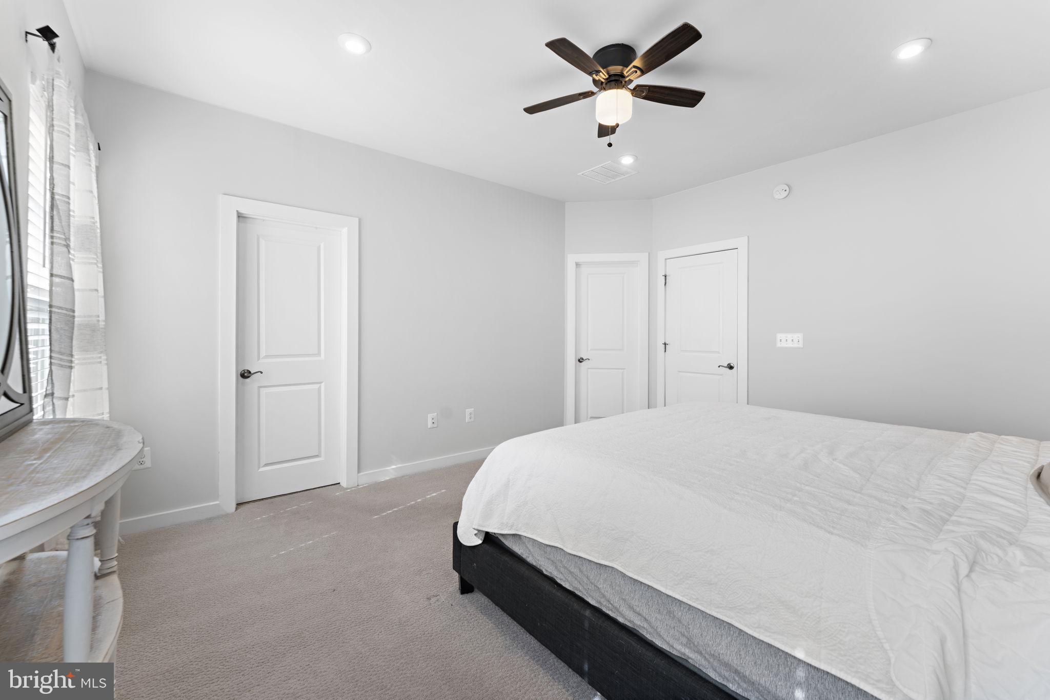 POTOMAC SHORES - Residential