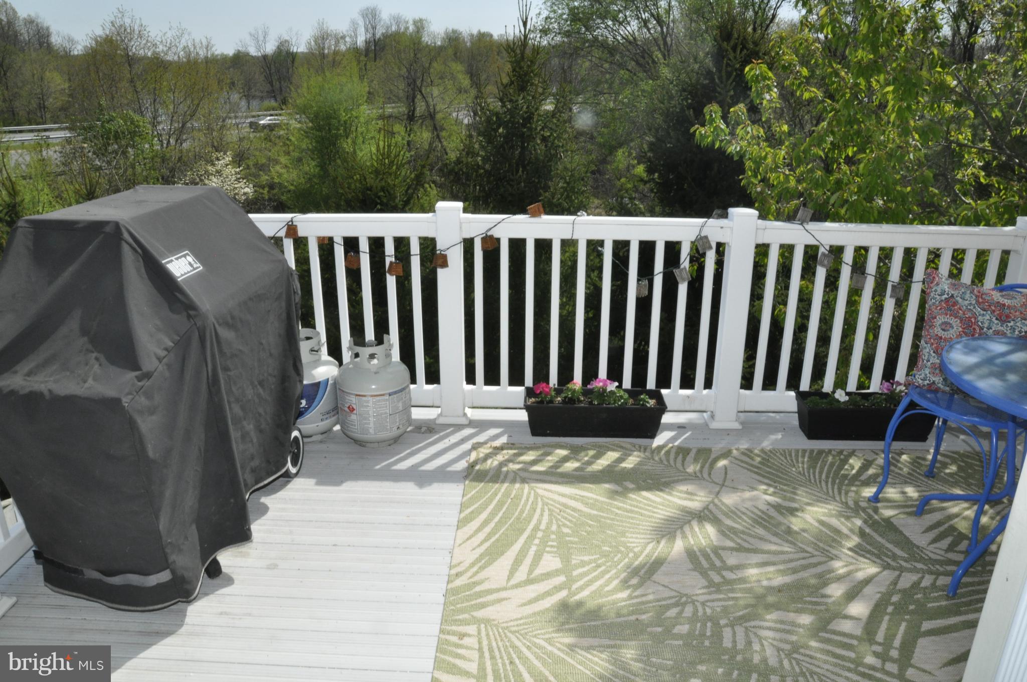 ROUND HILL - Residential