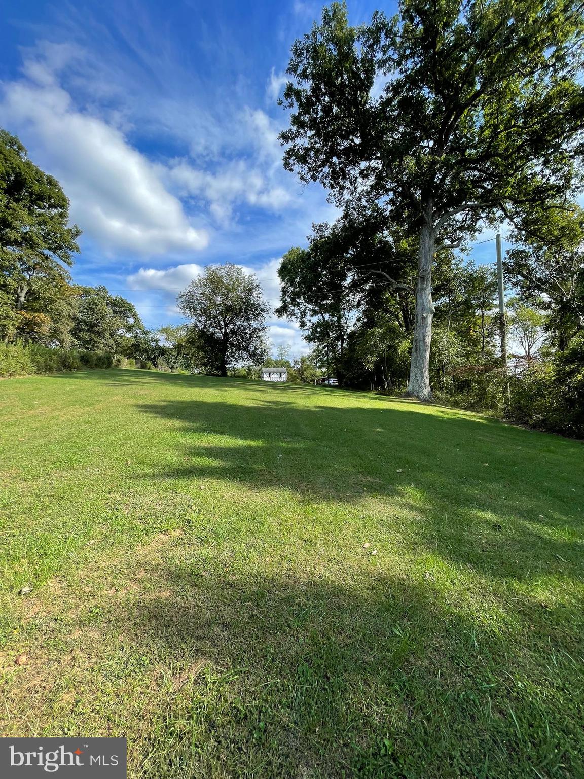 WEST FRIENDSHIP - Land