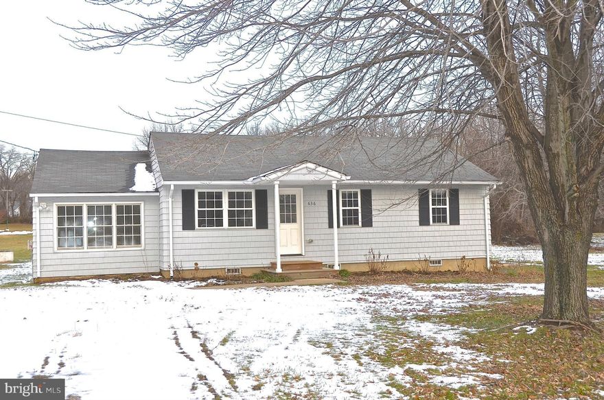 RENOVATED ONE LEVEL LIVING WITH LARGE HALF ACRE LOT--FENCED REAR YARD--HOUSE SITS BACK OFF OF THE ROAD AND BACKS TO CHURCH PROPERTY ACREAGE--FOUR BEDROOMS AND TWO FULL BATHS--LAUNDRY/UTILITY ROOM--REFINISHED HARDWOOD FLOORS--EXTERIOR VINYL SHINGLE SIDING--CONVENIENT COMMUTE TO DC, BALTIMORE AND FT MEADE--CLOSE TO SHOPPING--BLUE RIBBON SCHOOLS