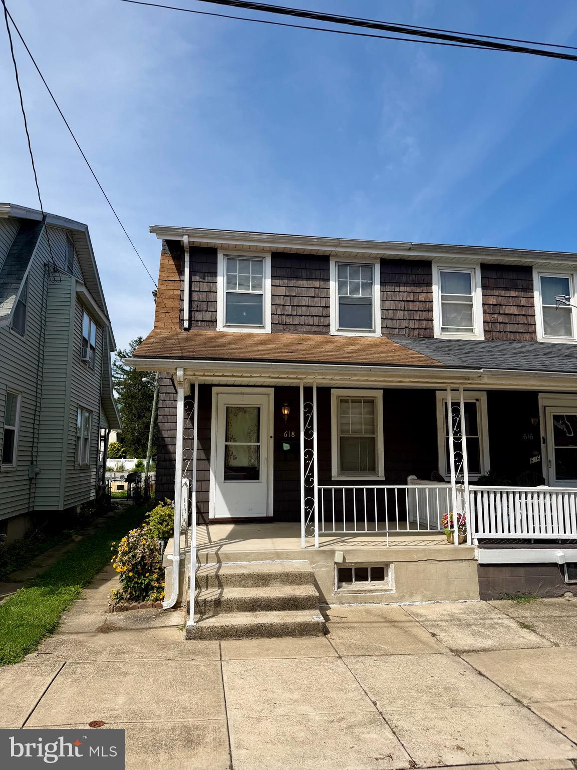 618 COURTLAND STREET
